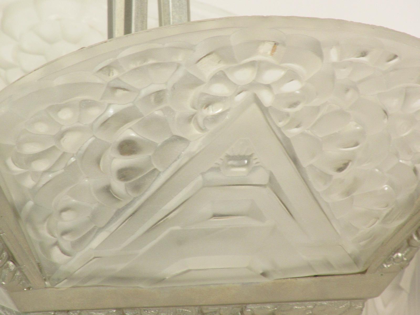 Verreries Schneider for Henri Mouynet | 2 Art Deco Wall Lights | France c.1930 | SOLD - Image 2