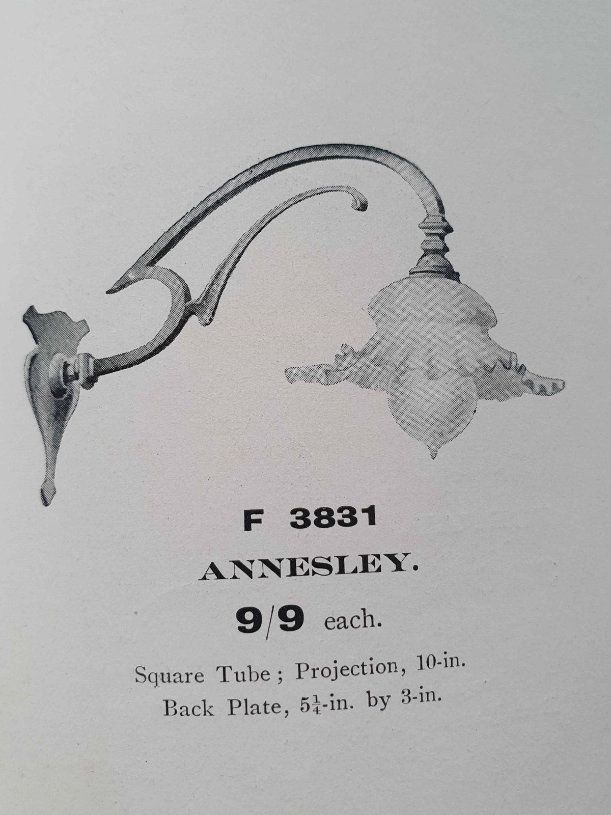 The General Electric Company (G.E.C) | 2 Cast-Brass Wall Lights | England Early c.20th | SOLD - Image 5