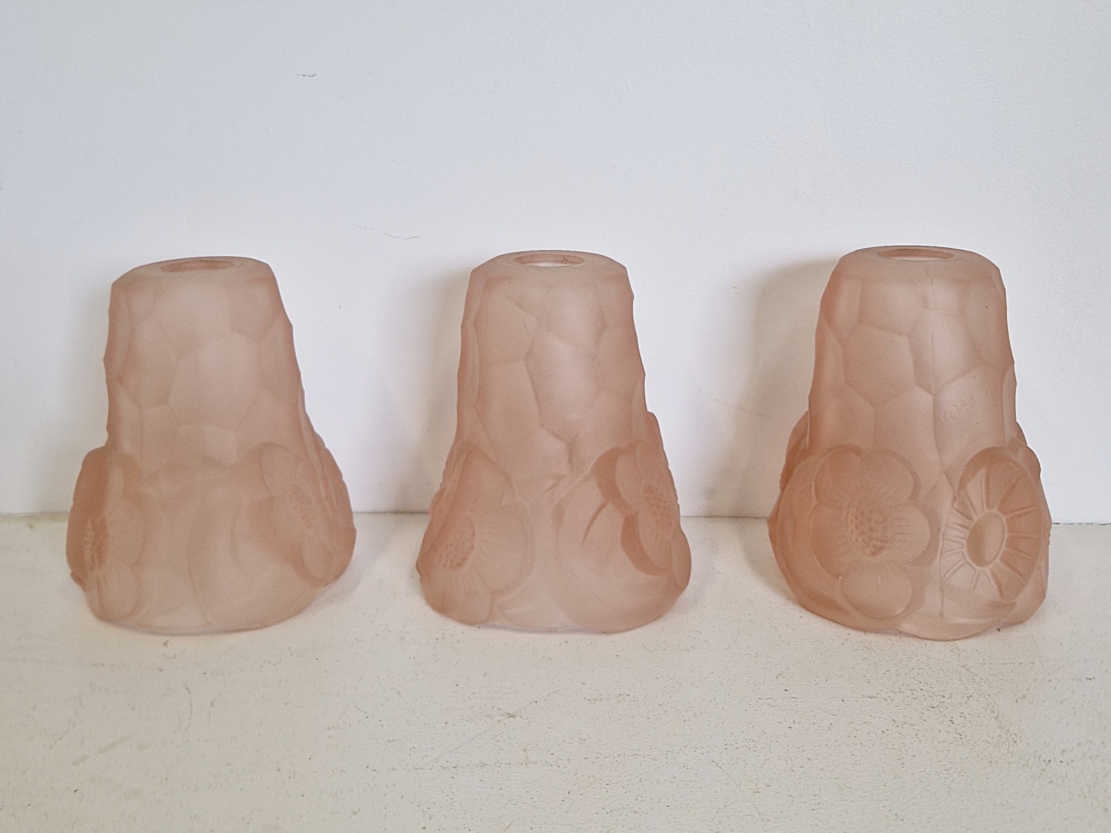 Verrerie D’art Degué | 3 Pink Art Deco Lampshades | France c.1925