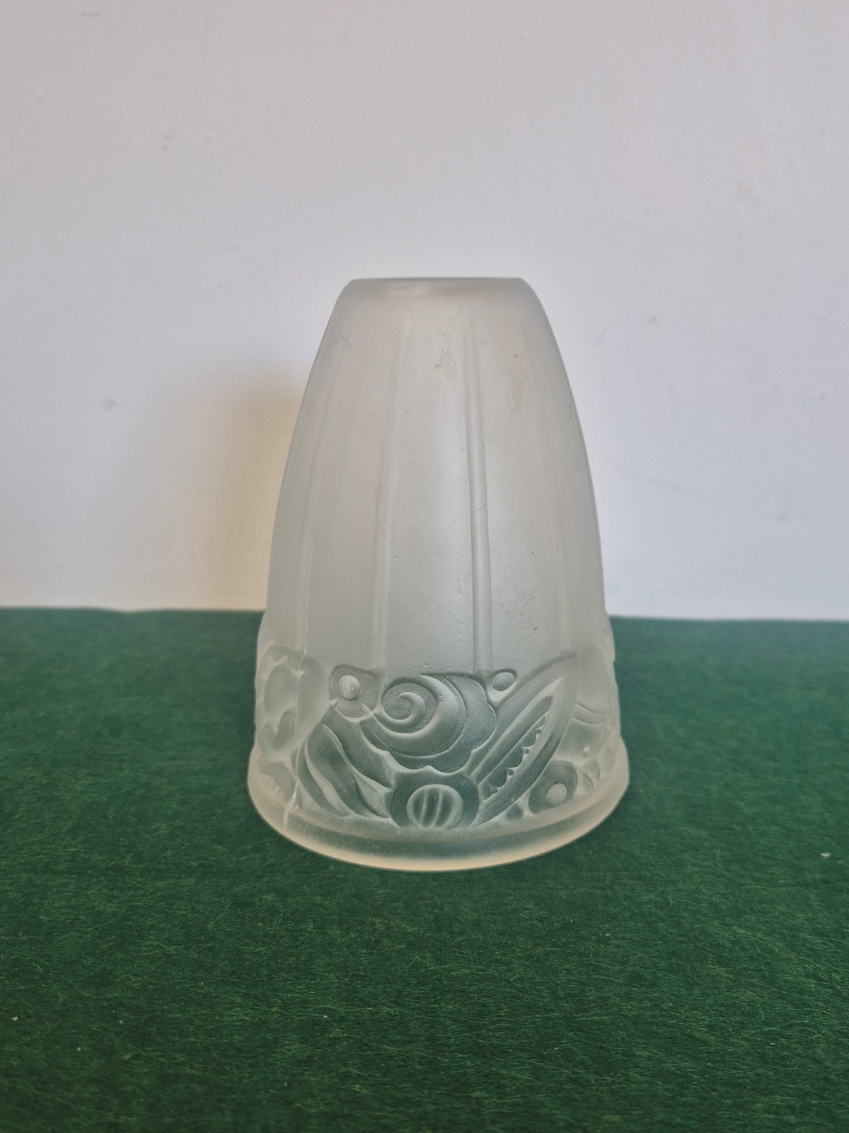 Etablissement Jean Gauthier (E.J.G) | 3 Art Deco Lampshades | Price for 1