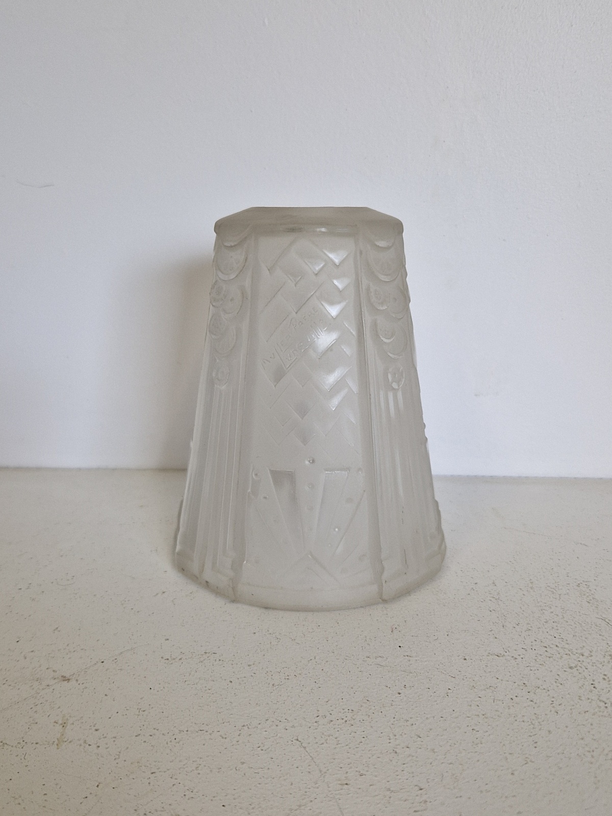 Muller Frères, Luneville | Art Deco "Tulipe" Lampshade | France c.1930