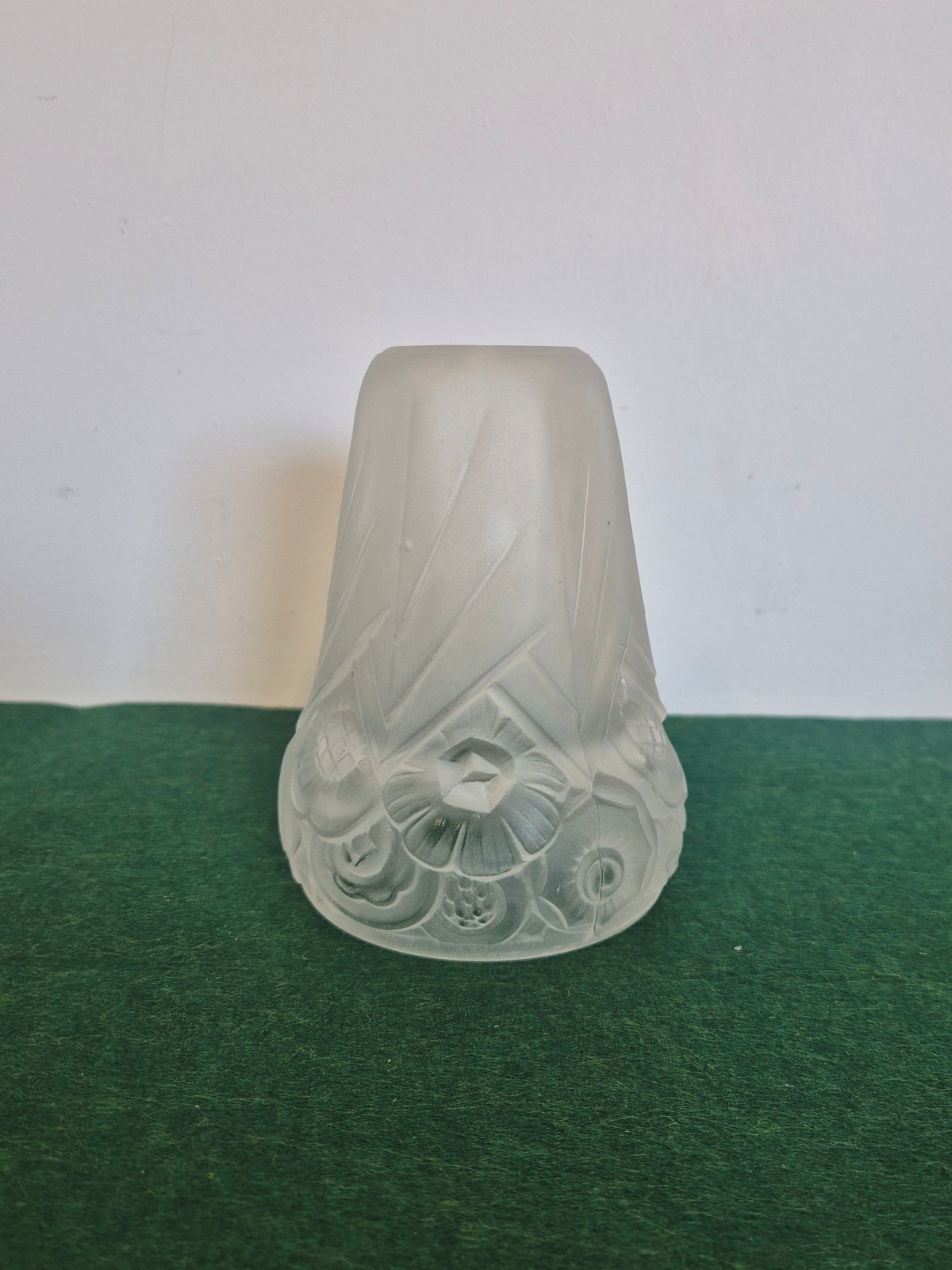 Muller Frères, Luneville  | Art Deco "Tulipe" Lampshade | France c.1925