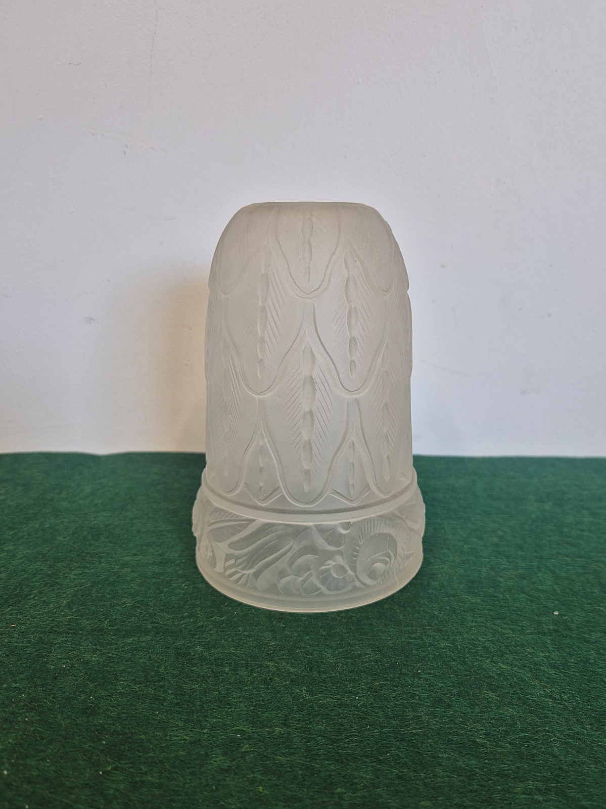 Style of Hettier et Vincent | Single Art Deco Lampshade | France c.1925
