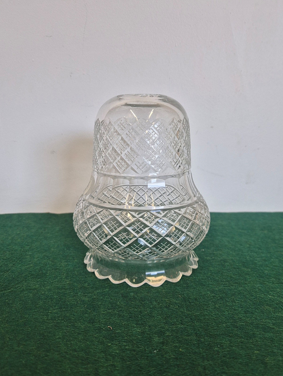 Unsigned | Cut-Glass lampshade | England c.1910