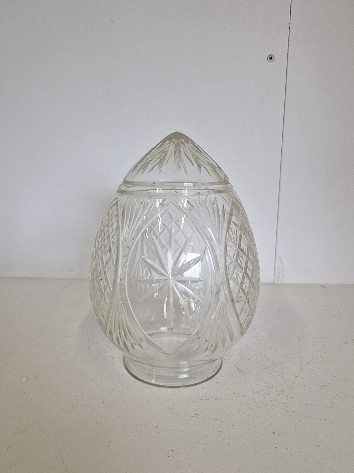 Very Good & Large Cut-glass Pineapple Lampshade
