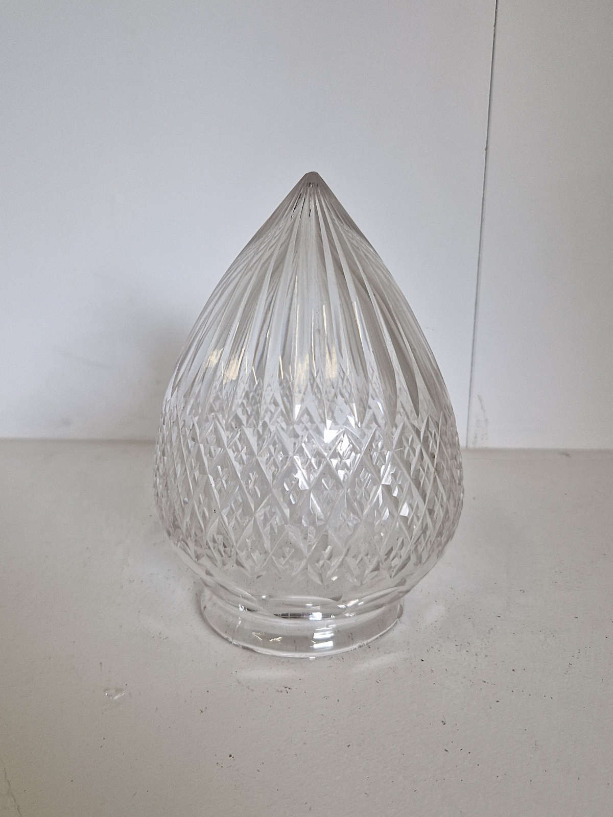 Very Good Cut-glass Pineapple Lampshade