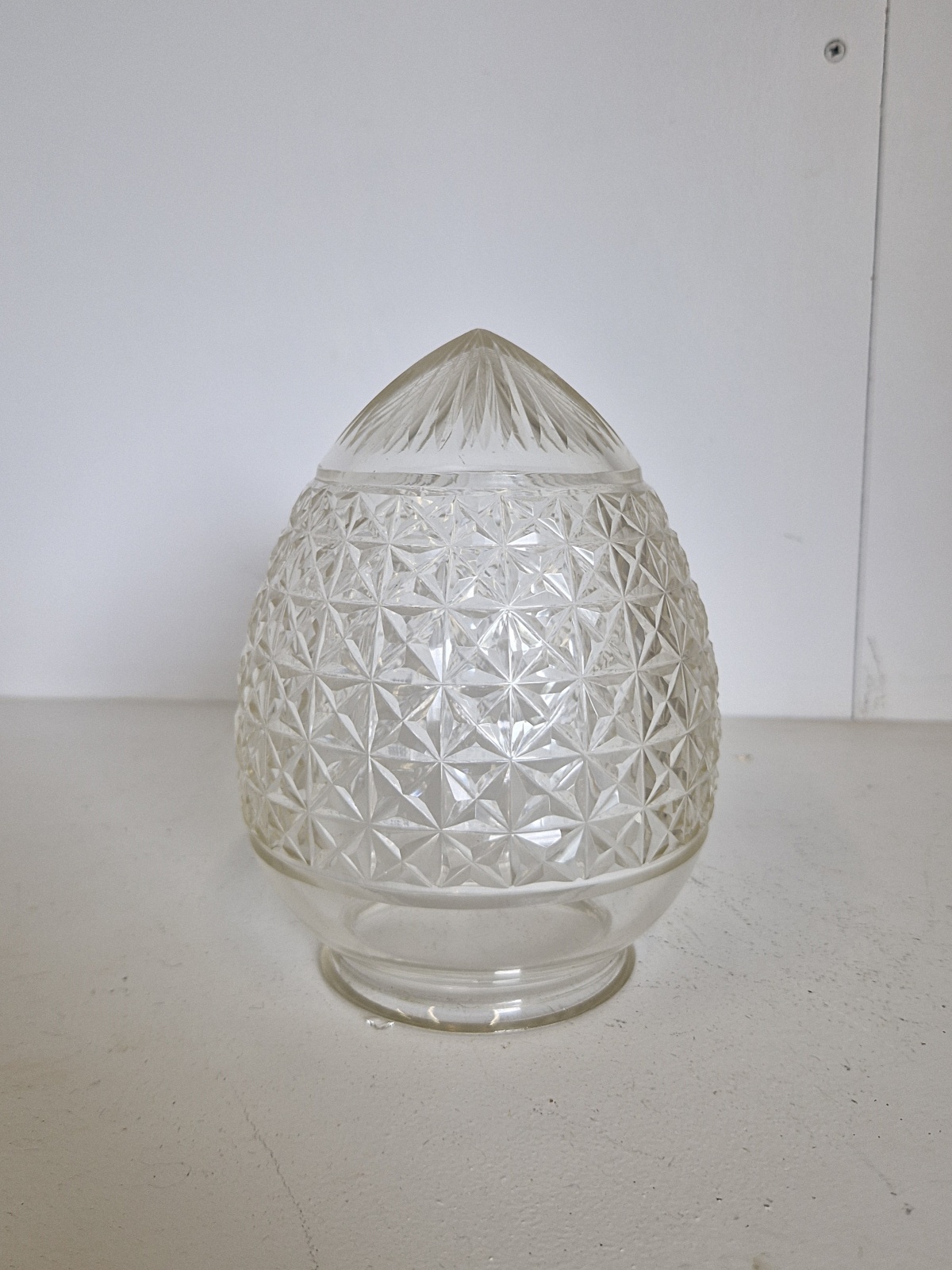 Very Good Cut-glass Pineapple Lampshade