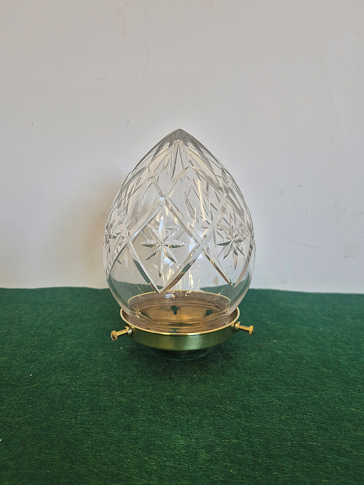 Cut-glass 'Pineapple' Lampshade | England c.1910