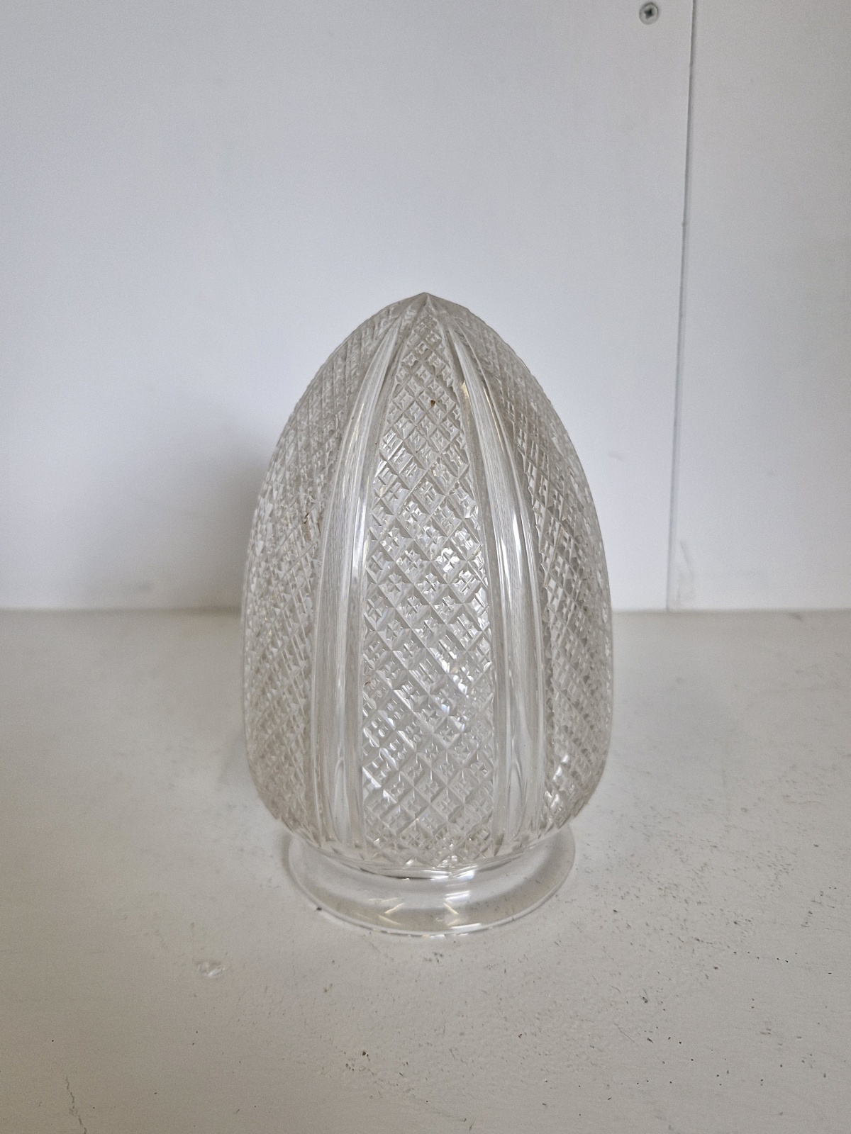 Single Cut-glass pineapple lampshade