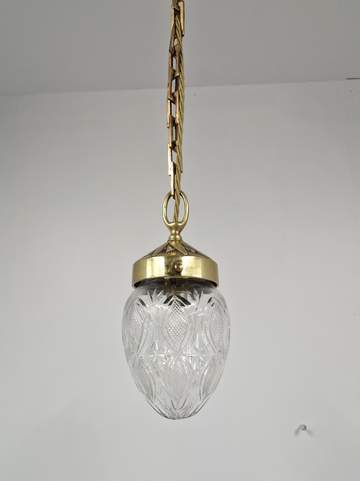 Unsigned | Cut-glass "Pineapple" Pendant Lampshade | England c.1905 | SOLD - Image 9