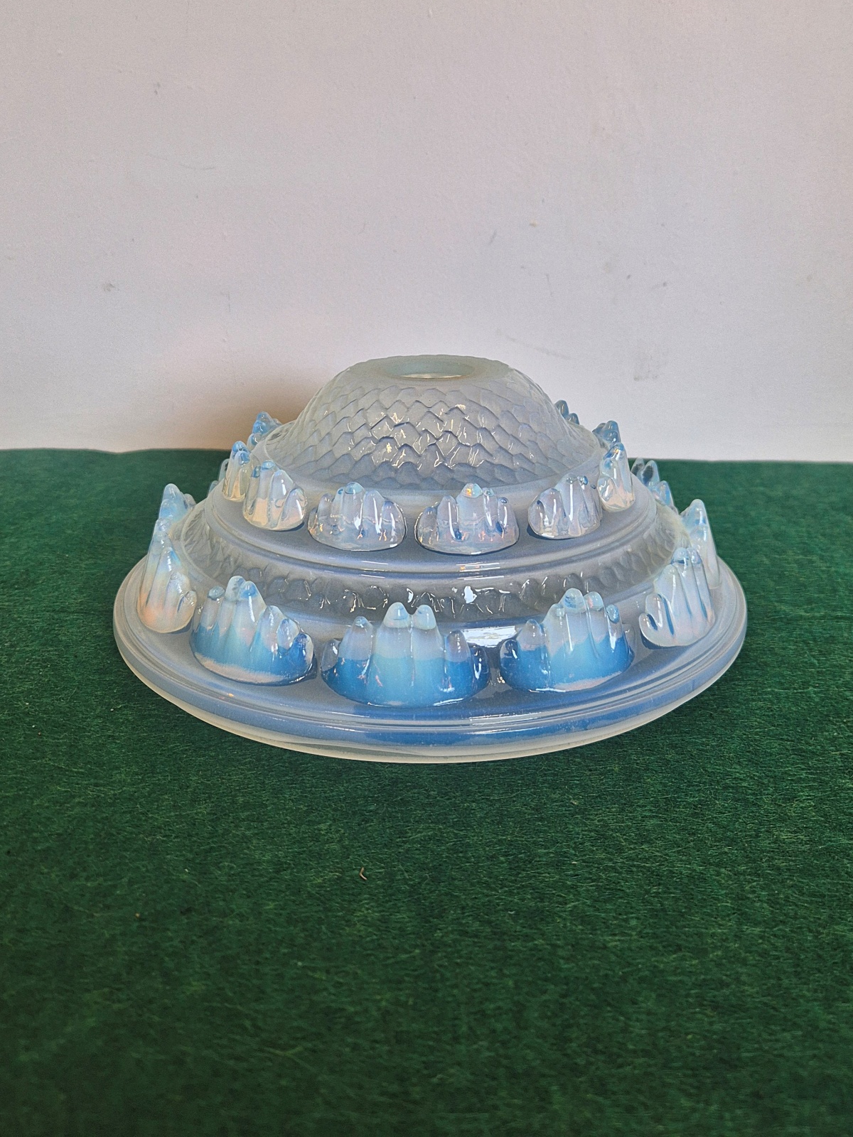 Ezan (Jean Gauthier) | 8 Opalescent Lampshades | Price for 1