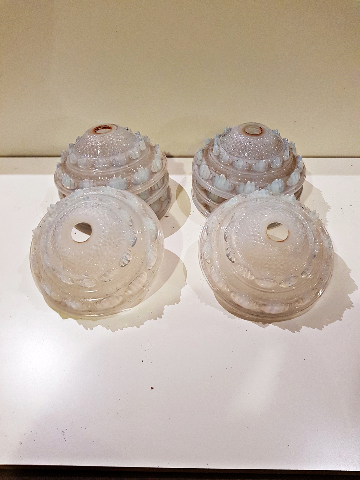 Ezan | 8 Opalescent Lampshades | Price for 1