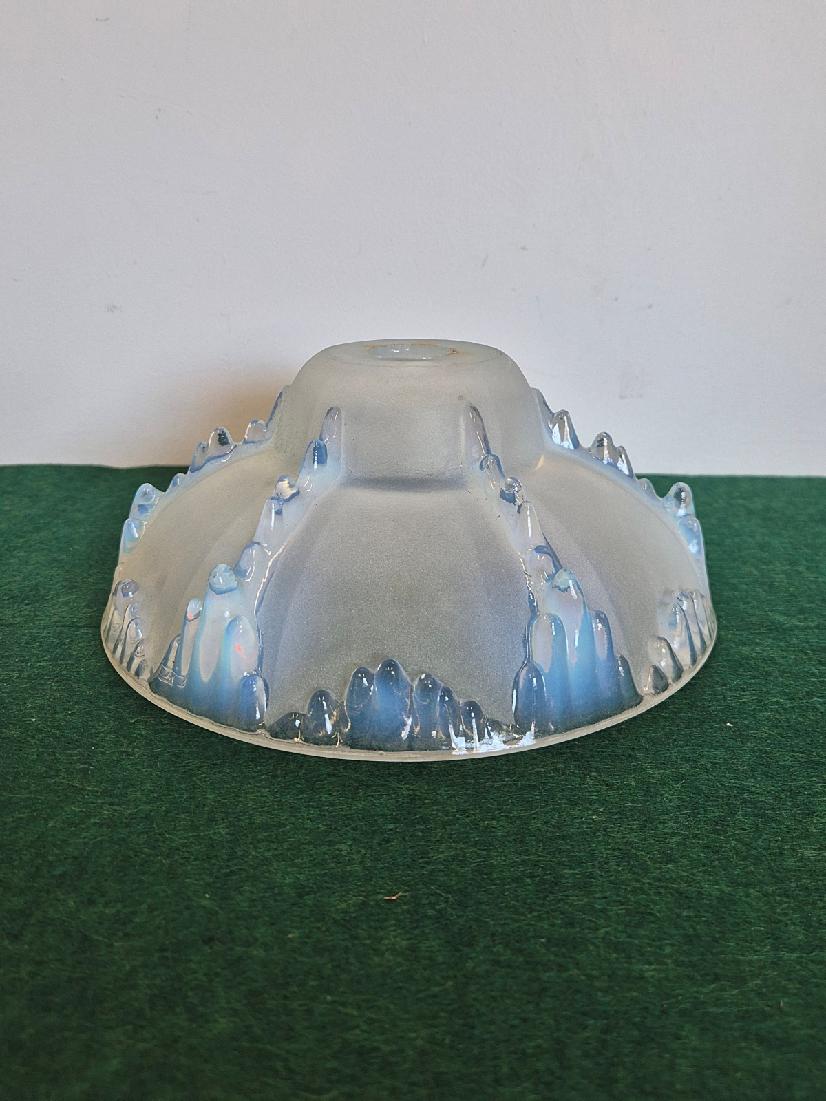 Ezan (Jean Gauthier) | 2 Opalescent Lampshades | Price for 1