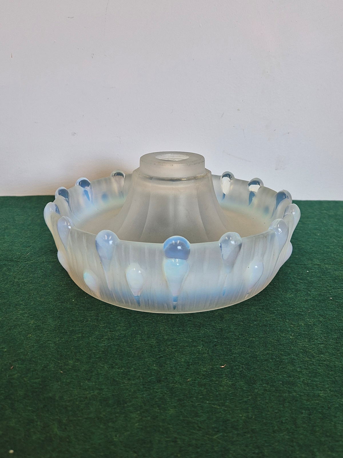 Ezan (Jean Gauthier) | Rare Opalescent Lampshade | France c.1935