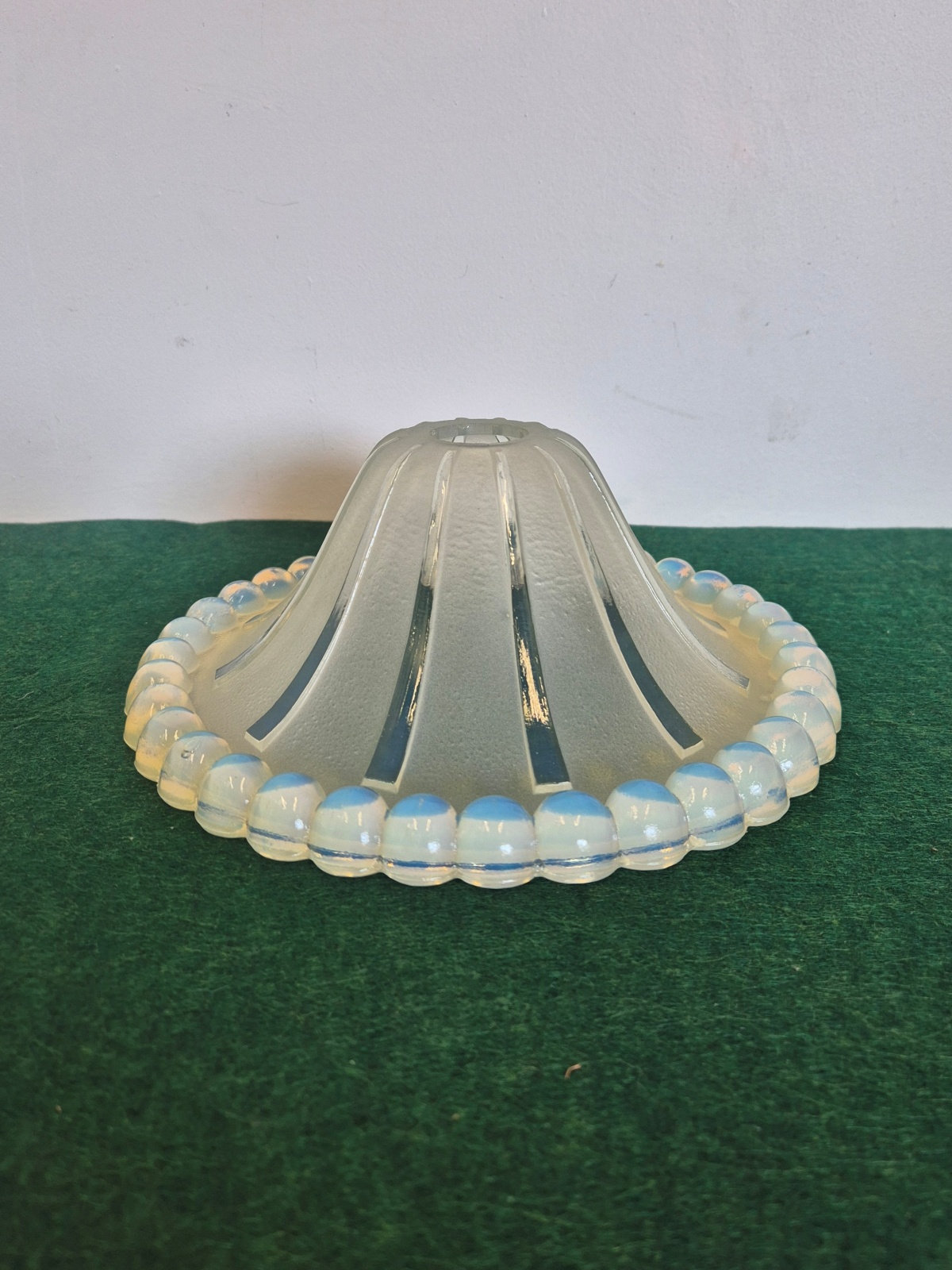Attributed Ezan ( Jean Gauthier) | 5 Opalescent Lampshades | France c.1935