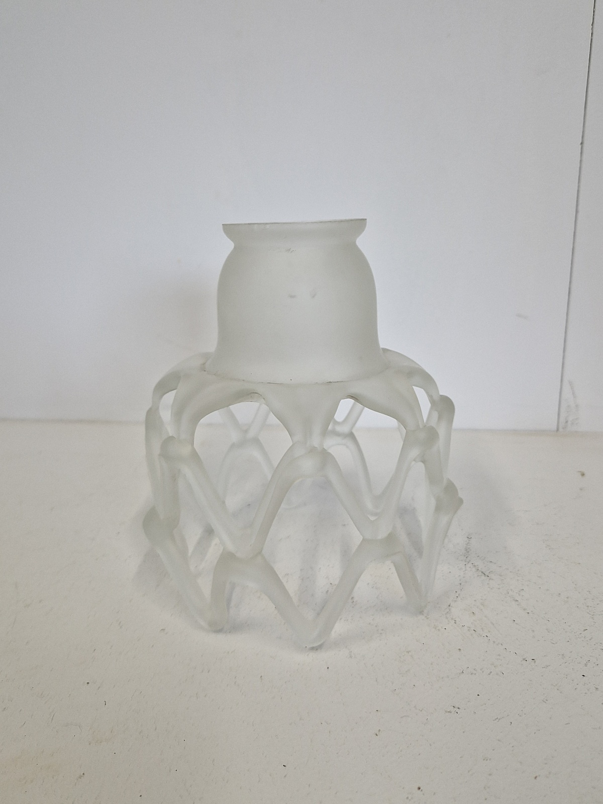 Unsigned | Rare Satin-glass "Lattice" lampshade | France c.1930
