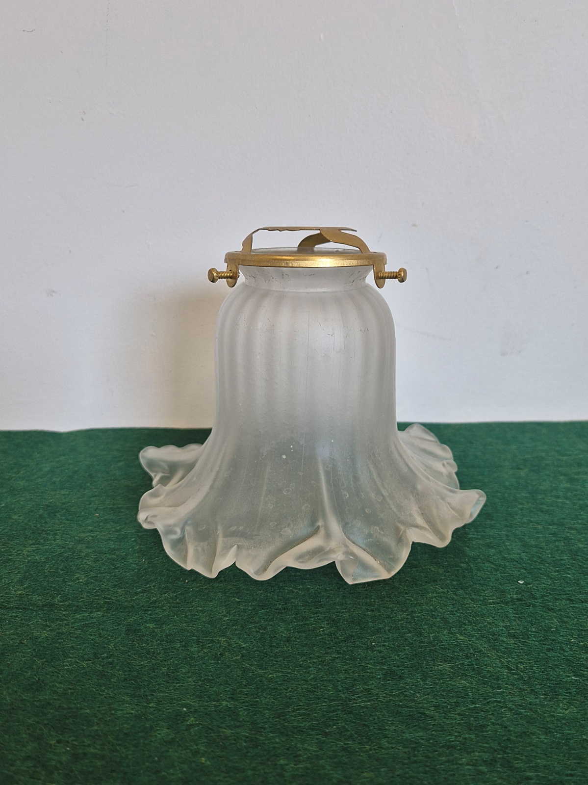 Unsigned | Collection of 4 Satin 'Lily' Lampshades | France c.1910