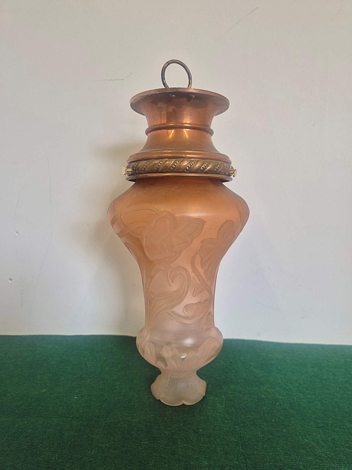 Ingram & kemp Ltd, Birmingham | Large & rare Amber-Etched Gas Lampshade | English c.1901