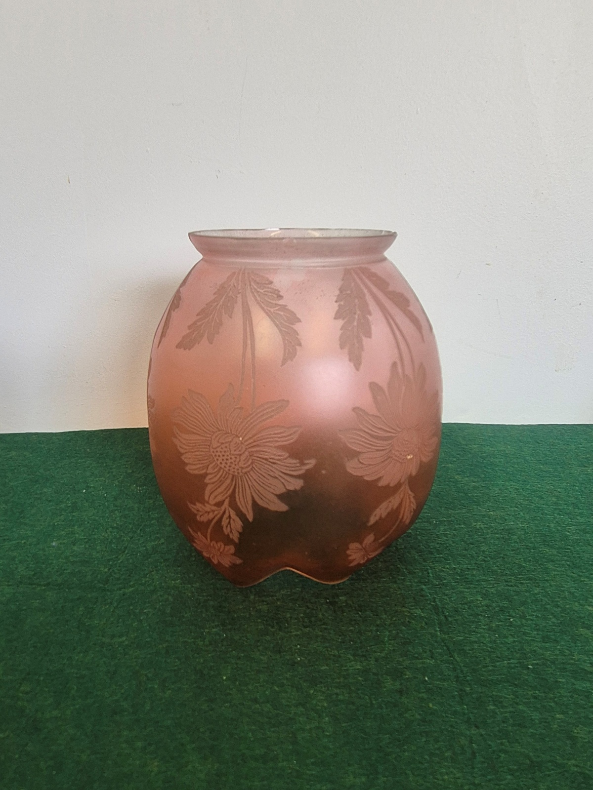 Unsigned | 2 Amber Gas Lampshades | English c.1900