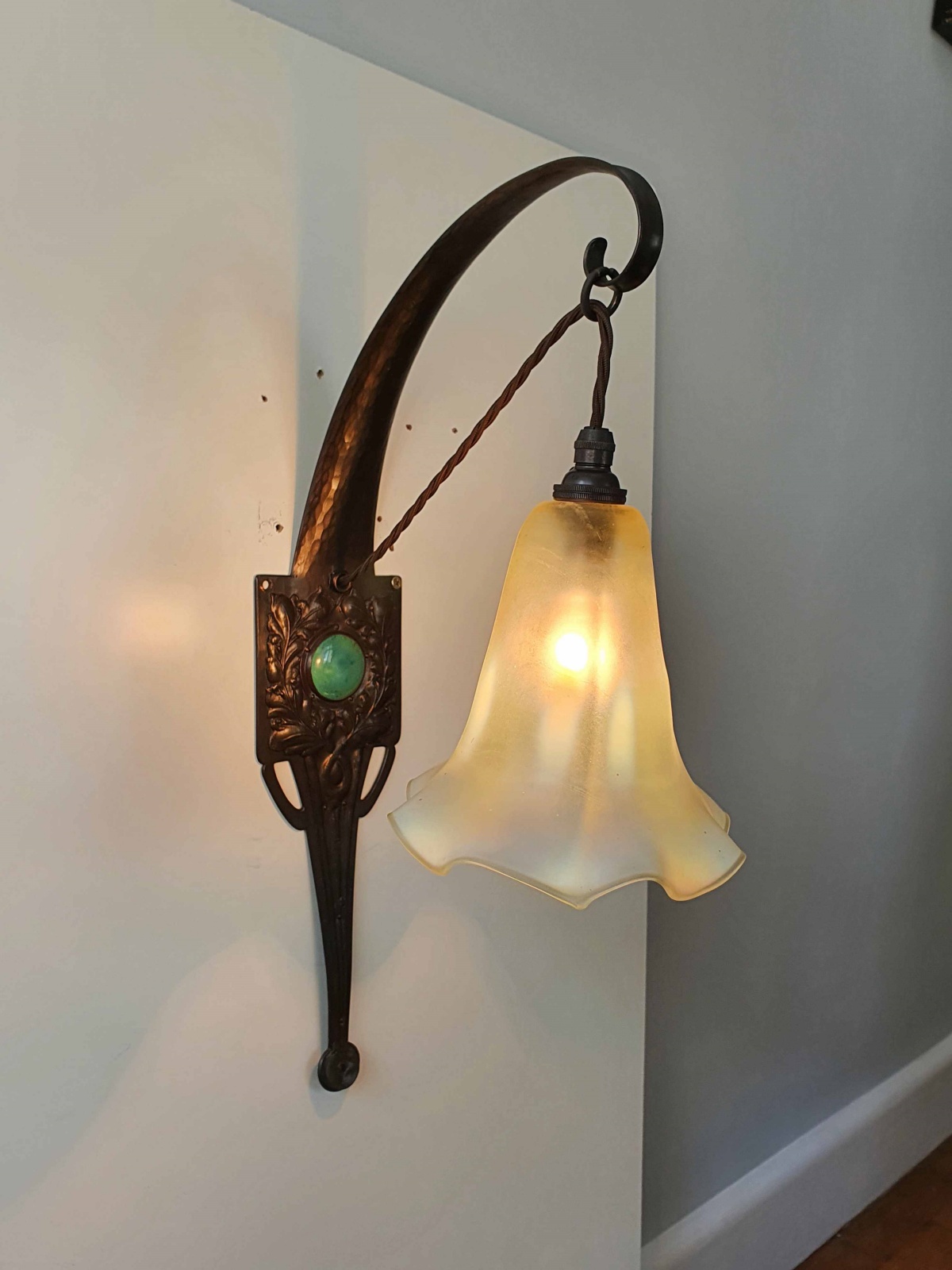 Style of John Pearson for The Guild of Handicraft | Arts & Crafts Wall light | England c.1905 | SOLD - Image 2