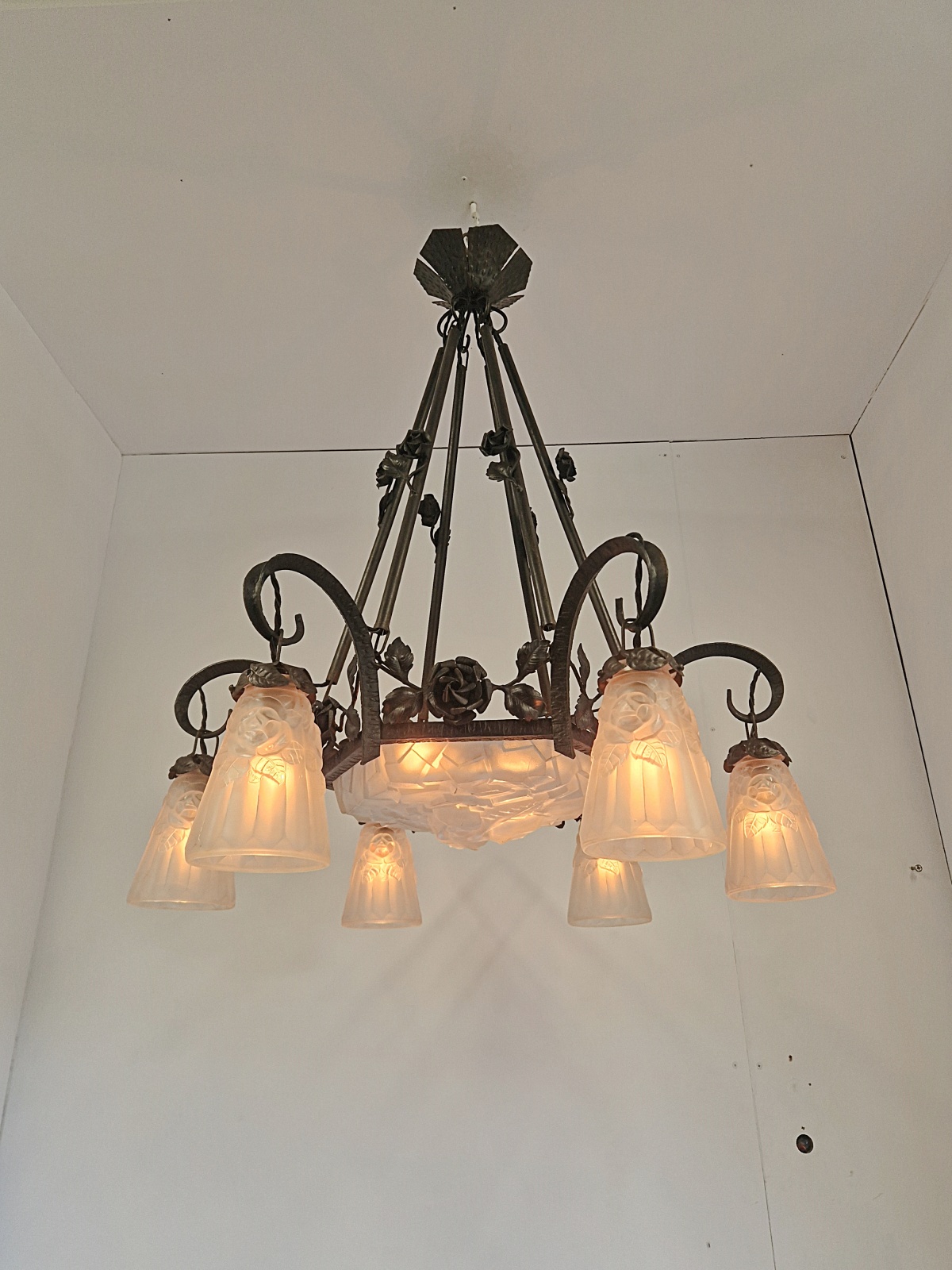 Verrerie D'art Degué | 6-branch Wrought-Iron Art Deco Chandelier | France c.1930 | SOLD - Image 2