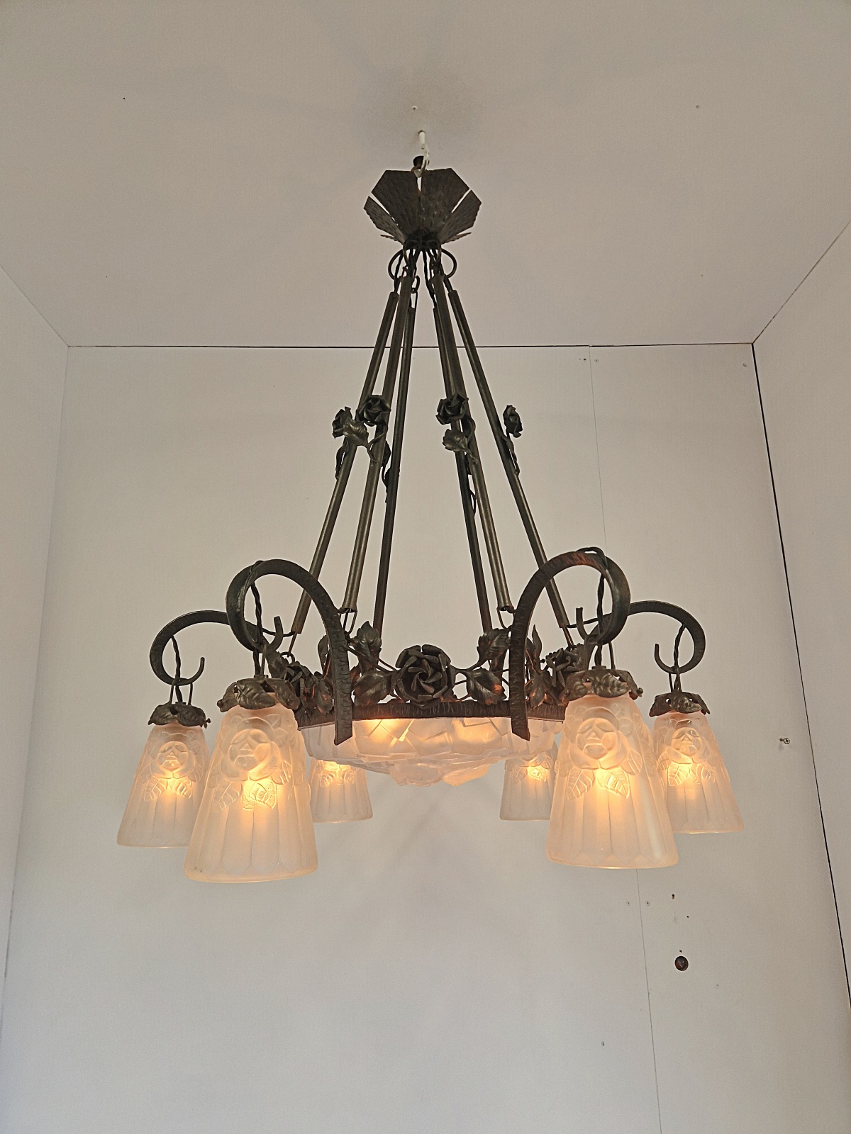 Verrerie D'art Degué | 6-branch Wrought-Iron Art Deco Chandelier | France c.1930 | SOLD - Image 4