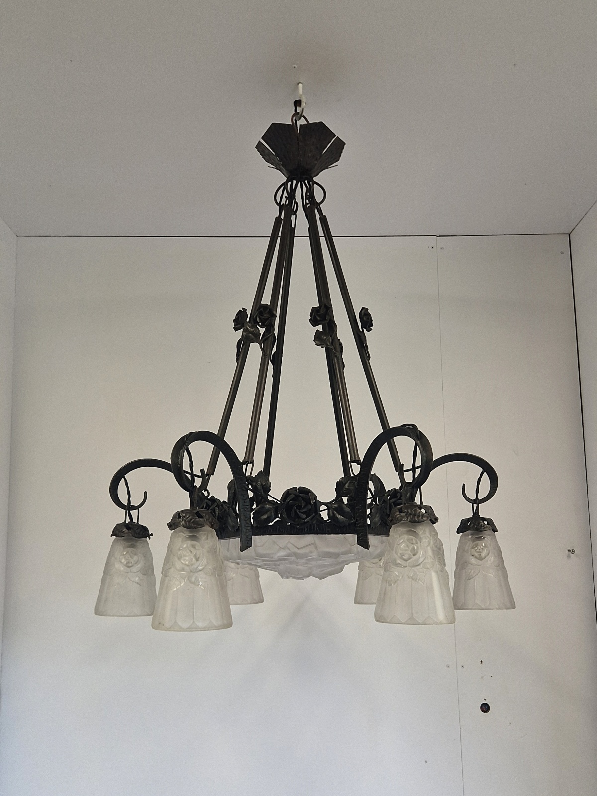 Verrerie D'art Degué | 6-branch Wrought-Iron Art Deco Chandelier | France c.1930 | SOLD - Image 5