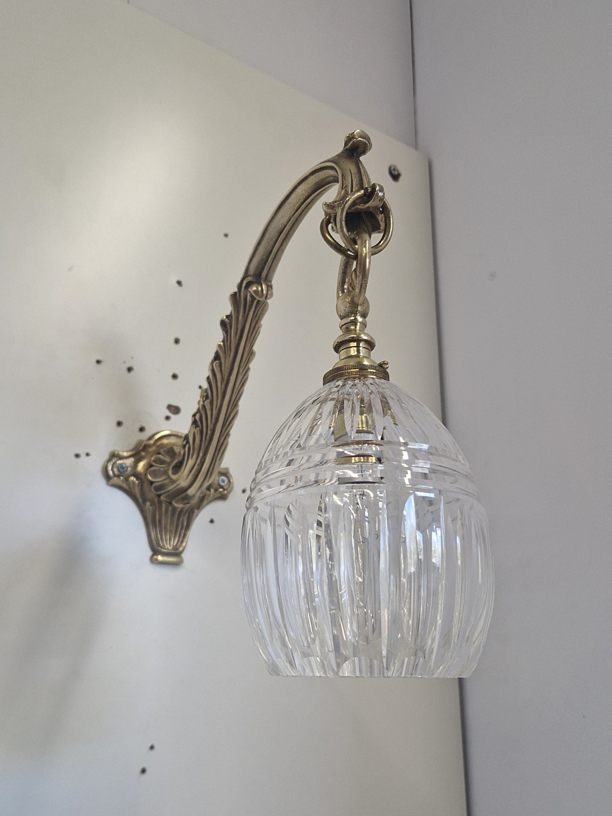 Unsigned | 2 Neoclassical Bronze Wall Lights | England c.1915 | SOLD - Image 7