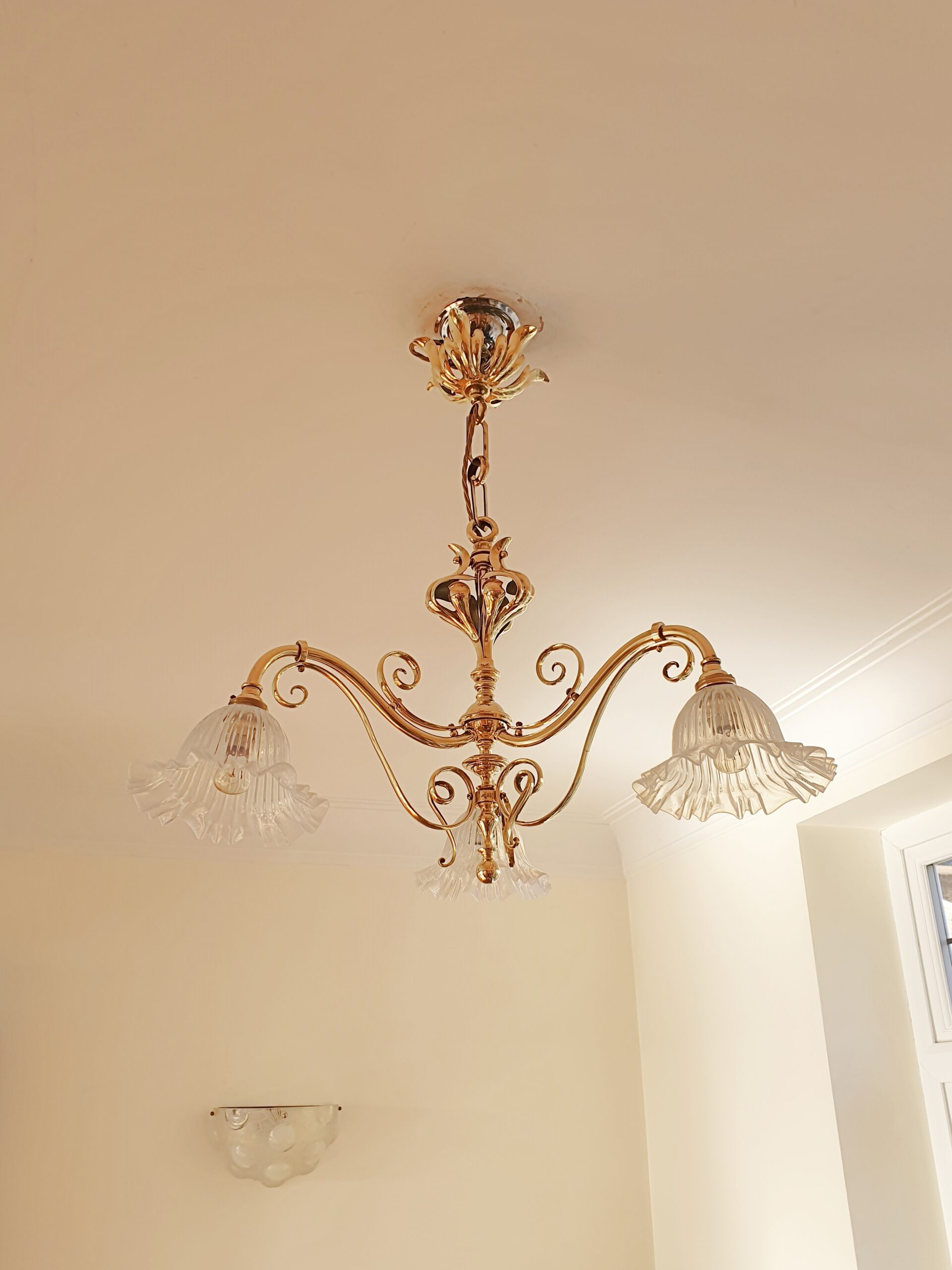 Best & Lloyd, Birmingham | Art Nouveau 3-Branch Ceiling Light | England c.1900 | SOLD - Image 4