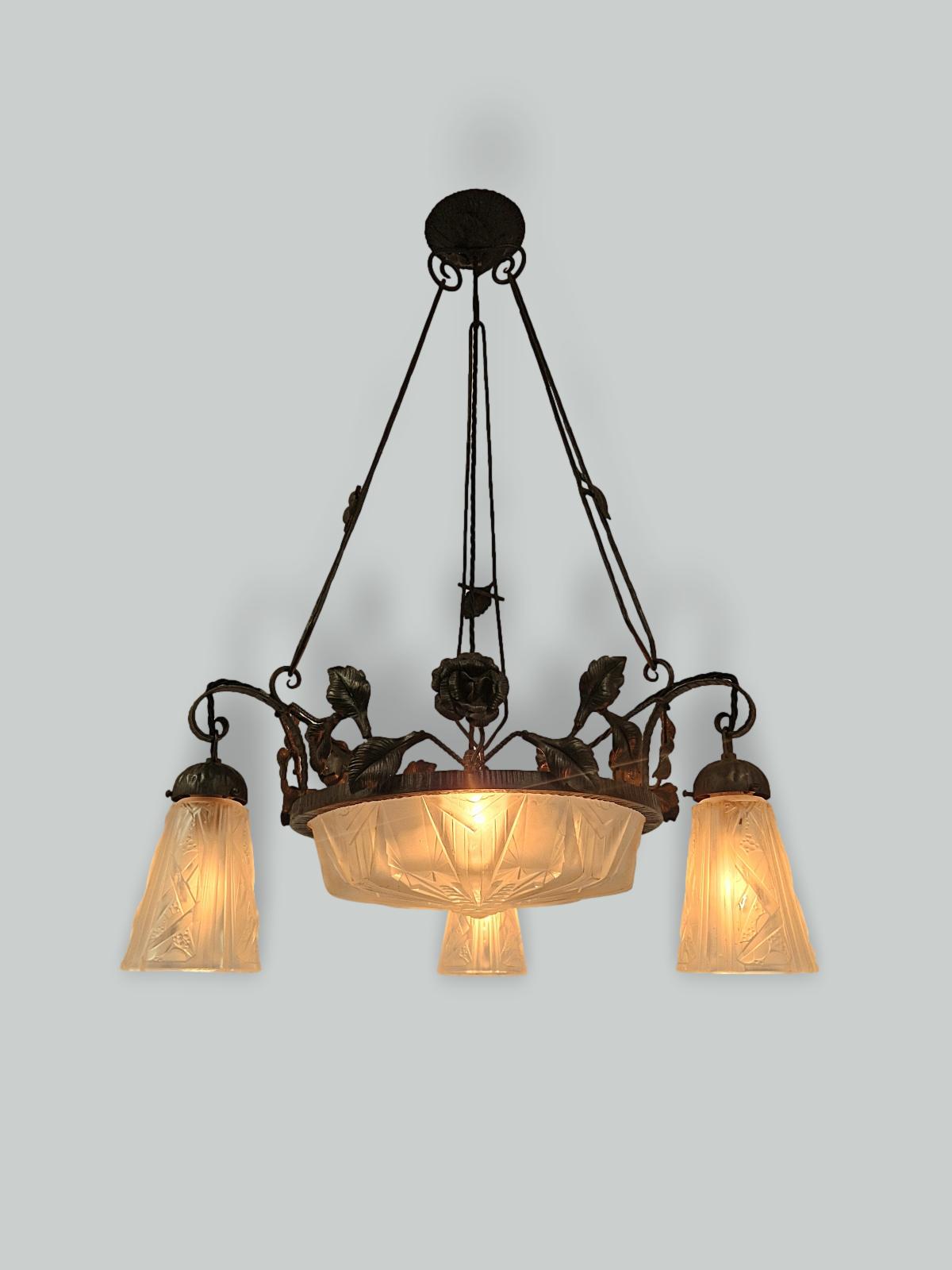 Muller Frères, Luneville | Wrought Iron Art Deco Chandelier | France c.1930