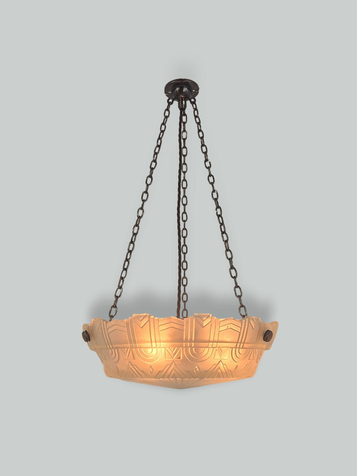 Verreries Charles Schneider | Art Deco Plafonnier | France c.1925-35