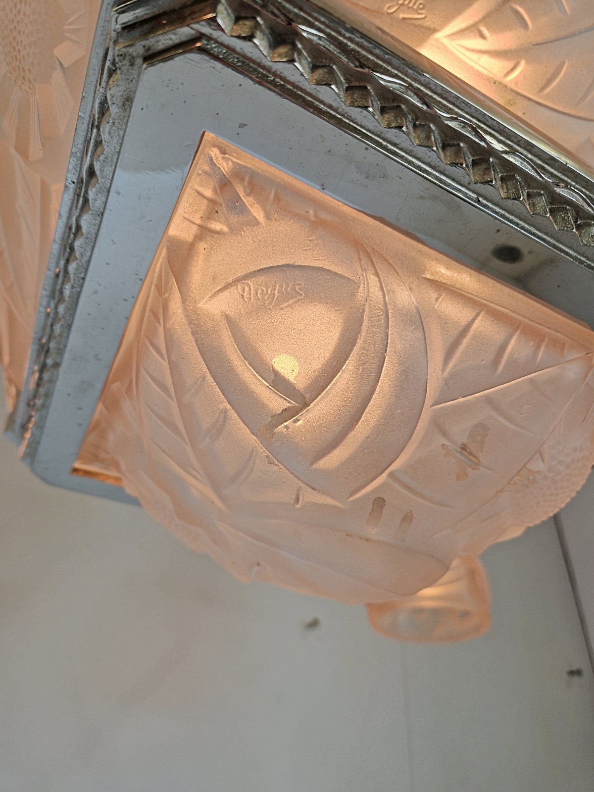 Verrerie D'art Degué | Large Four-branch Art Deco Chandelier | France c.1925 - Image 14