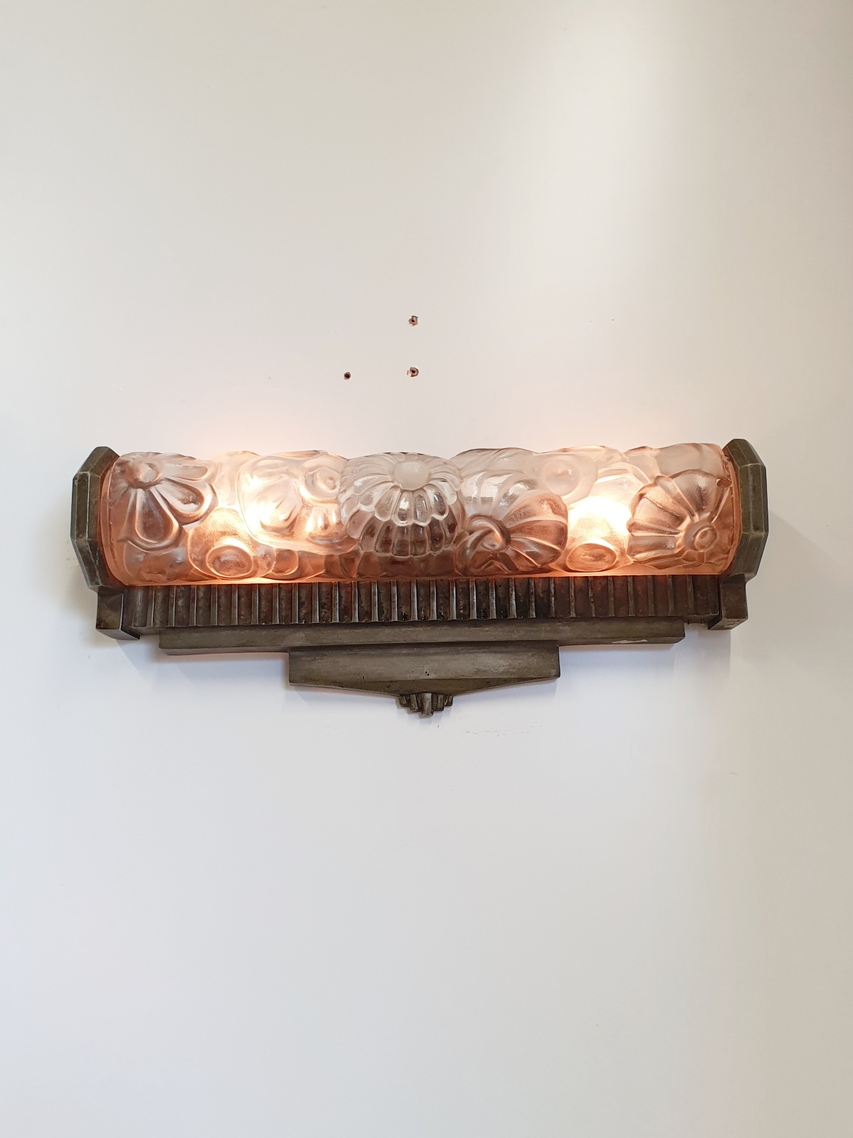 Genet et Michon | Bronze Art Deco Wall Light | France c.1930 | SOLD - Image 2