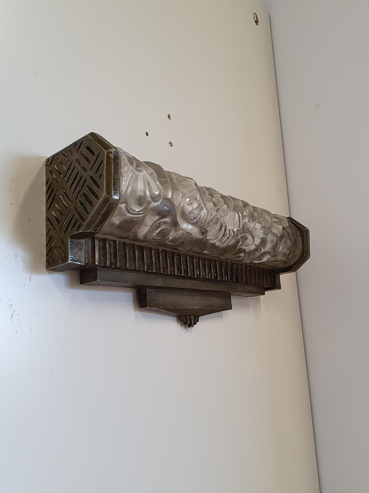 Genet et Michon | Bronze Art Deco Wall Light | France c.1930 | SOLD - Image 5