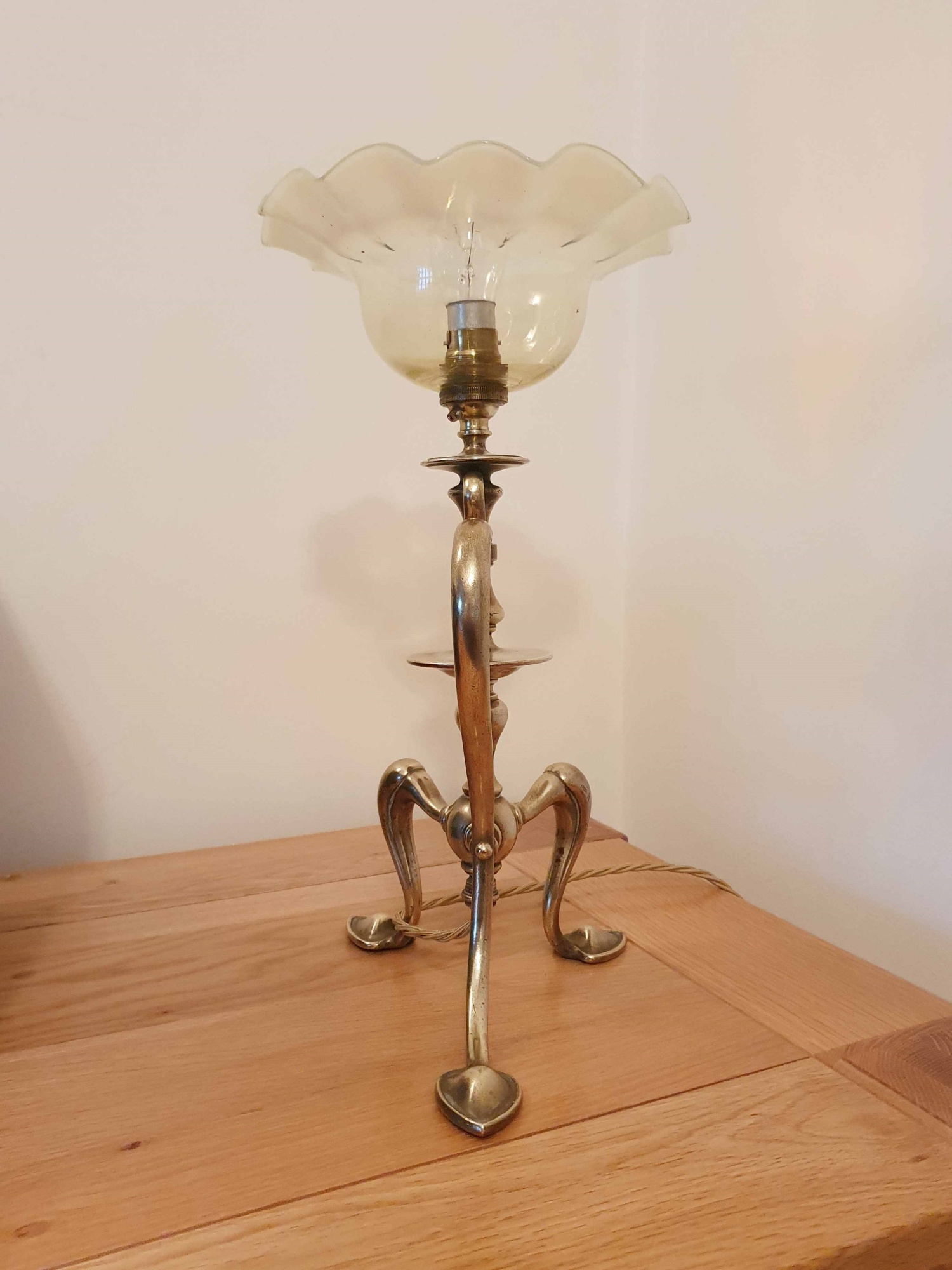 Style of James Hinks & Son | Arts & Crafts Table Lamp | England c.1900 | SOLD - Image 7