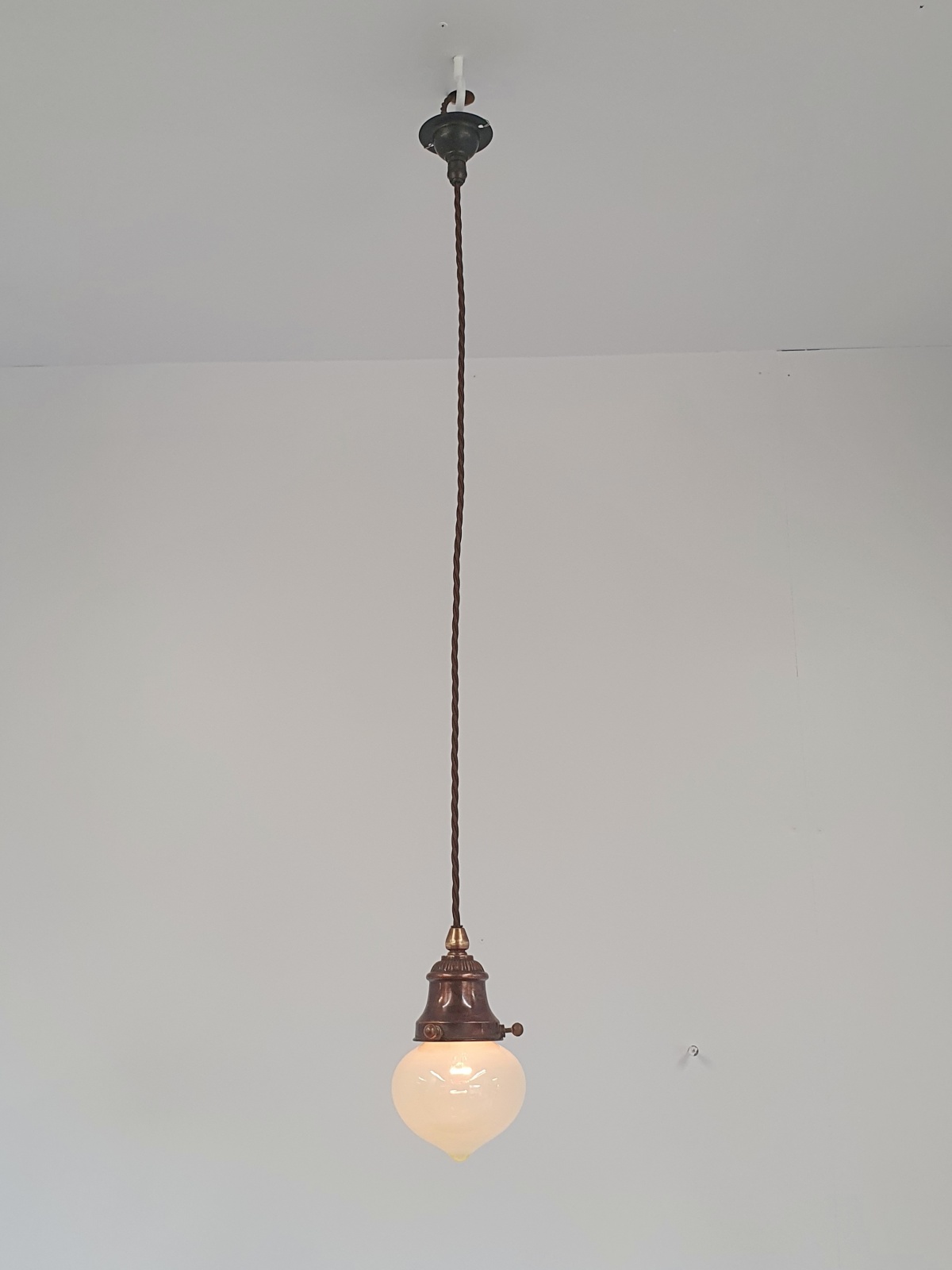 Unsigned | 4 Small Vaseline Globe Pendants | SOLD - Image 2