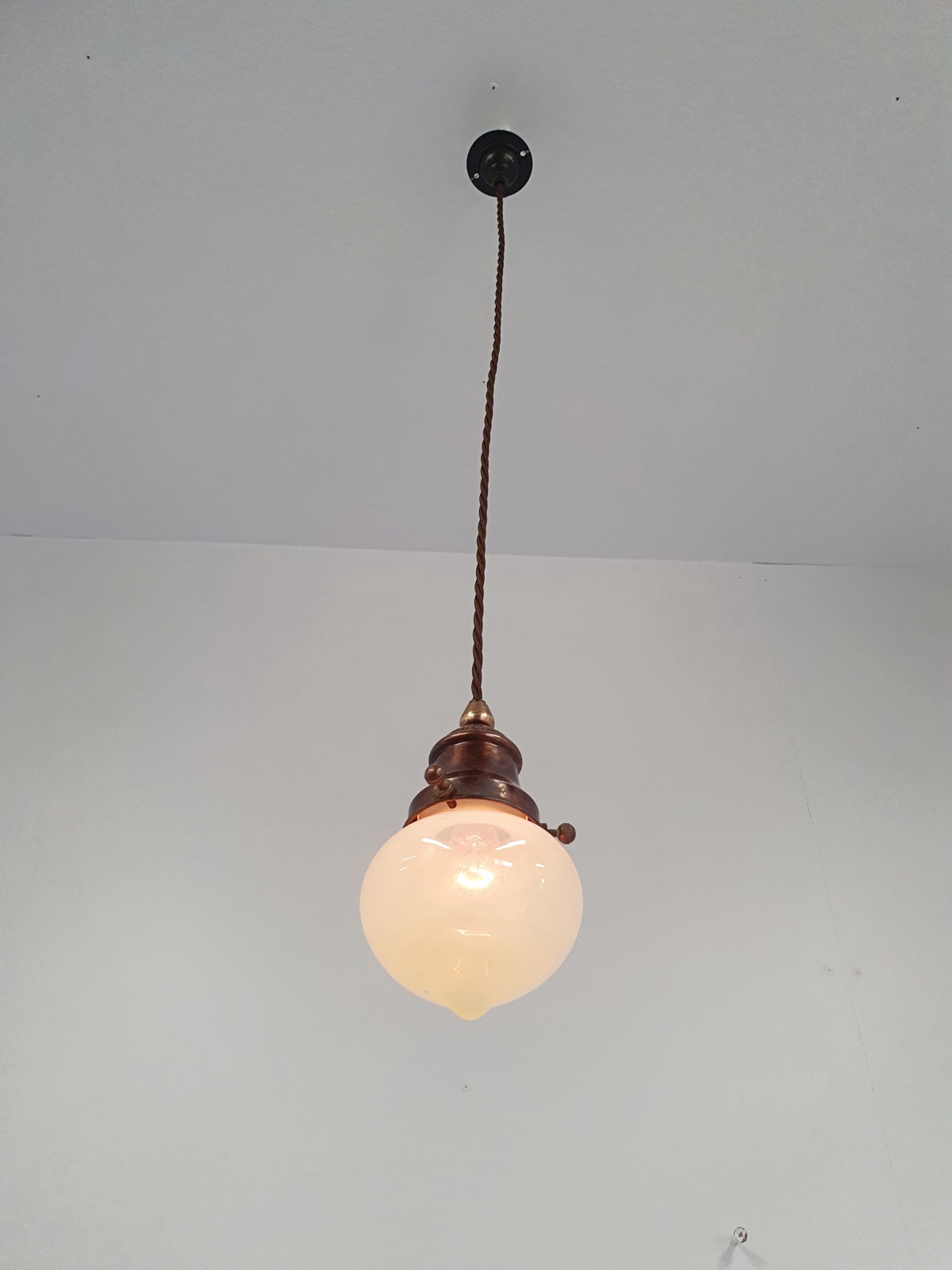 Unsigned | 4 Small Vaseline Globe Pendants | SOLD - Image 4