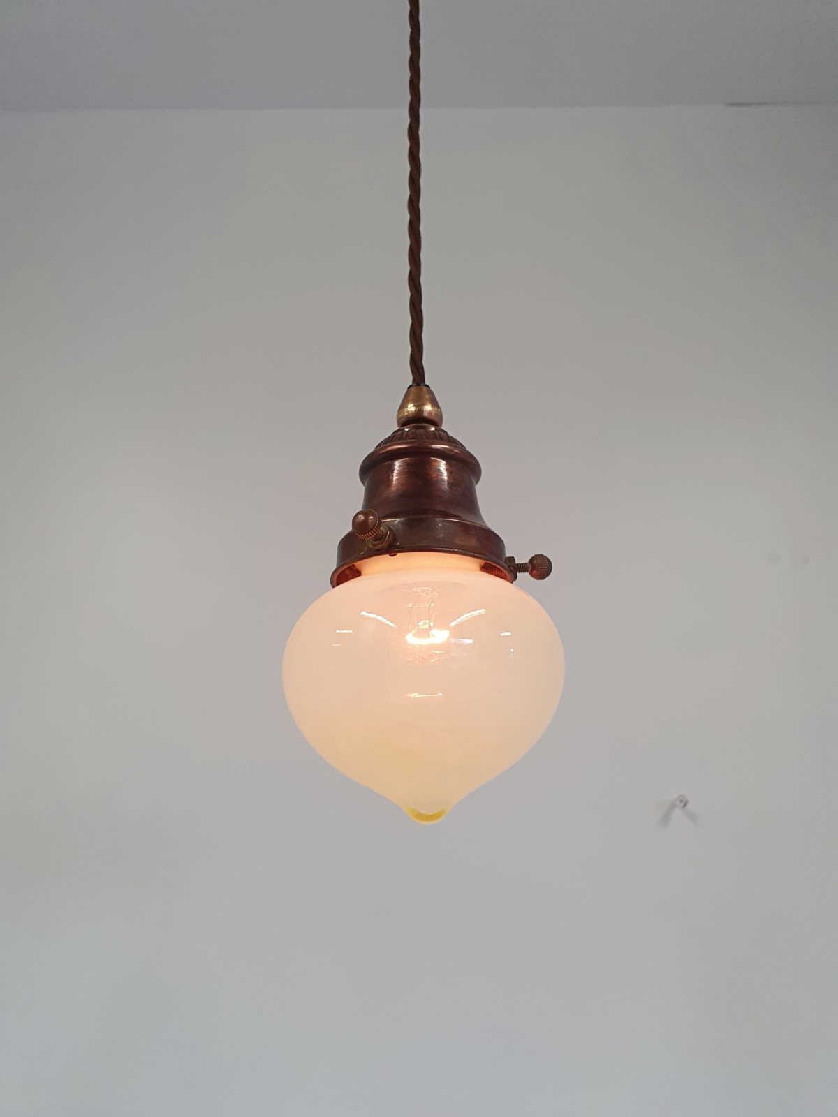 Unsigned | 4 Small Vaseline Globe Pendants | SOLD - Image 6