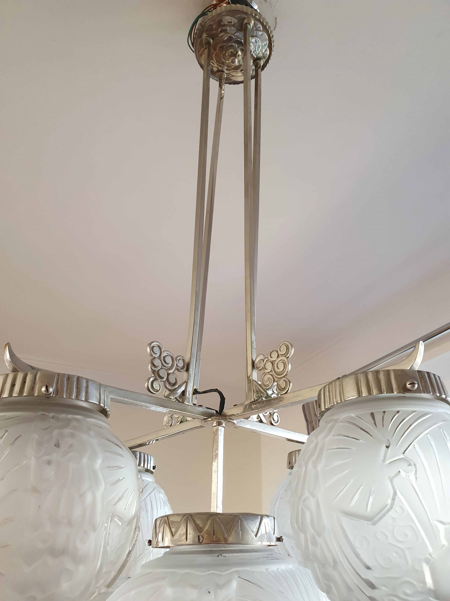 Pierre Maynadier & Muller Frères | "Le Paon" Chandelier | France c.1925 | SOLD - Image 8