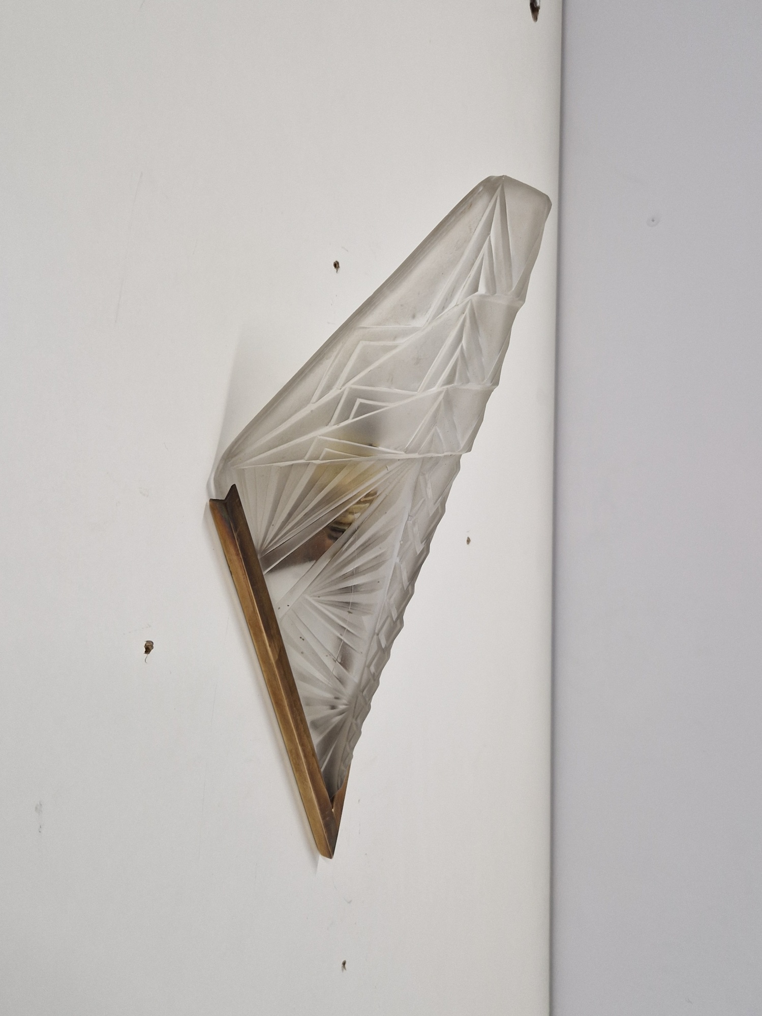 Verrerie D'art Degué | Art Deco Wall Light | France c.1925 | SOLD - Image 7