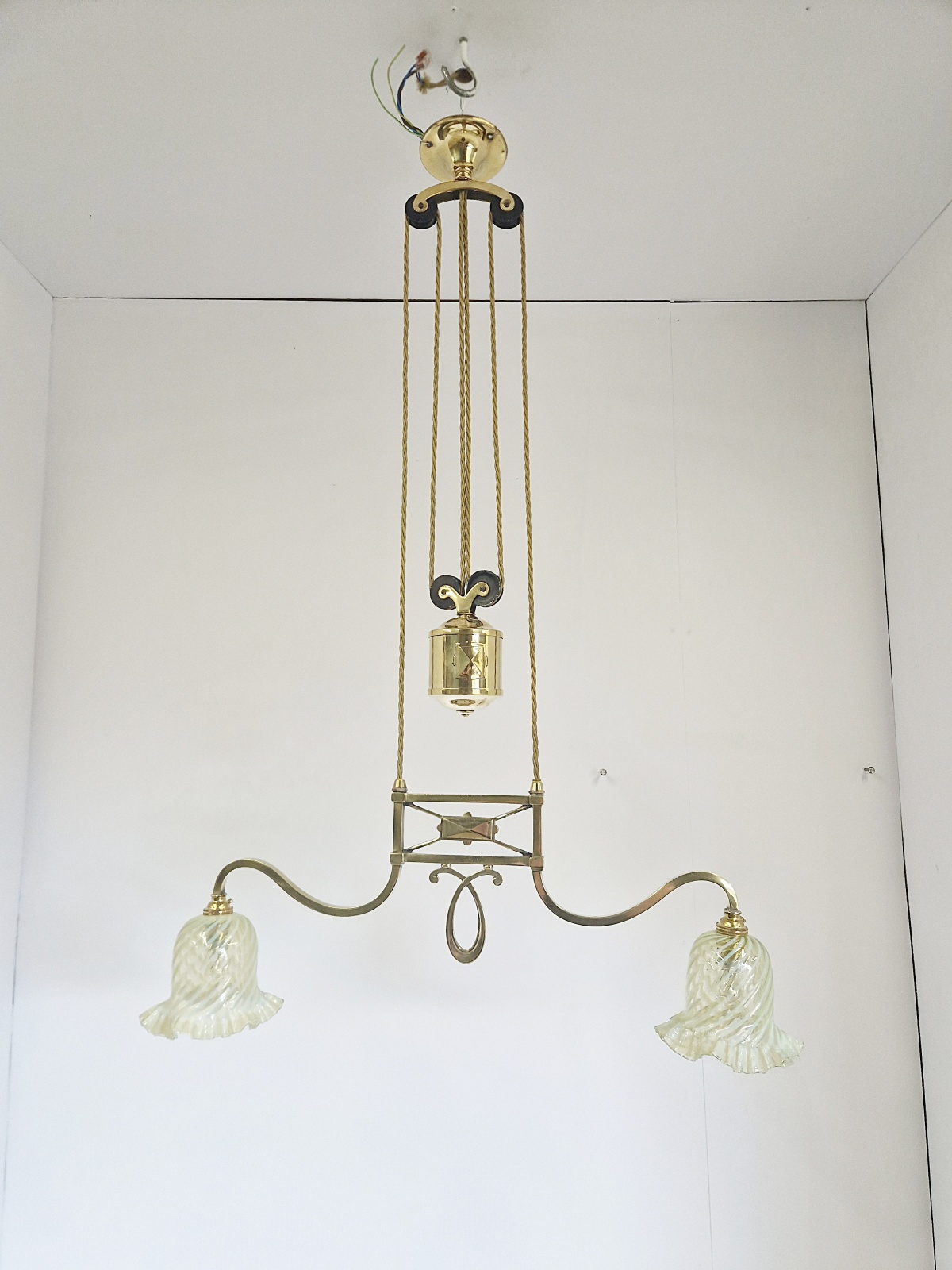 The General Electric Company (G.E.C) | Traditional "Rise & Fall" Hanging Lamp | England c.1922 - Image 2