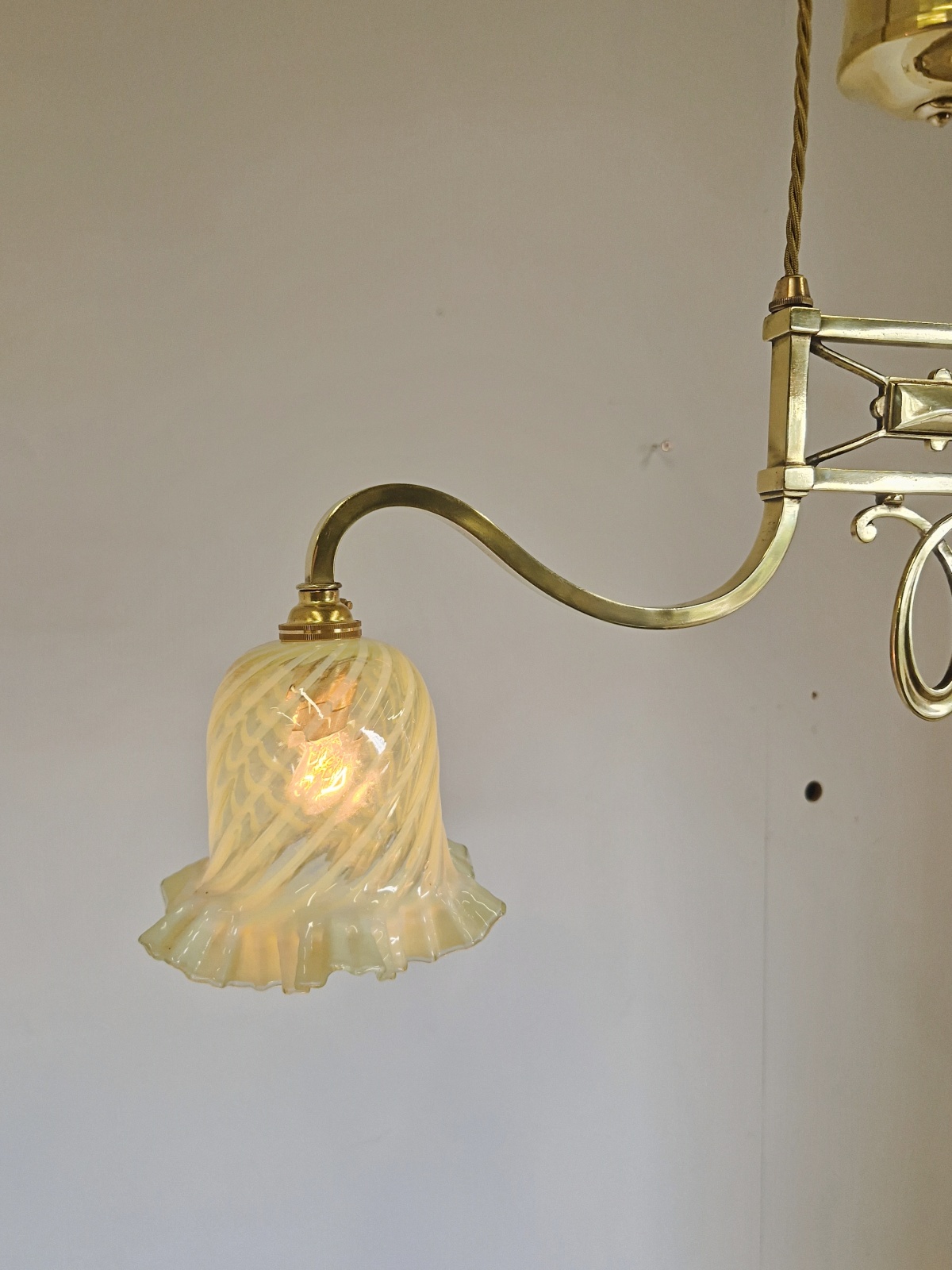 The General Electric Company (G.E.C) | Traditional "Rise & Fall" Hanging Lamp | England c.1922 - Image 8