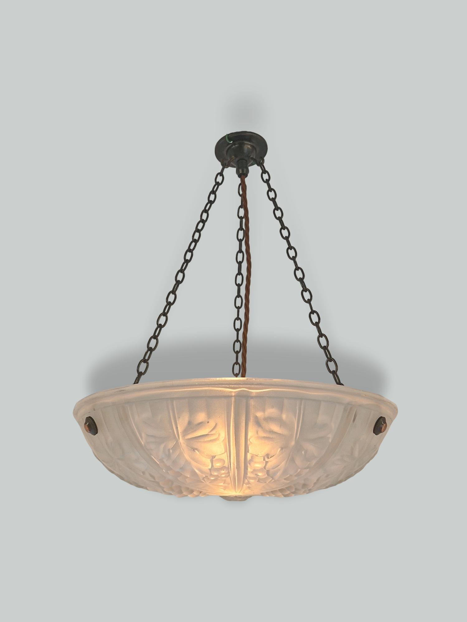 Noverdy (Nouvelle Verrerie de Dijon) | Art Deco Plafonnier | France c.1930 | SOLD