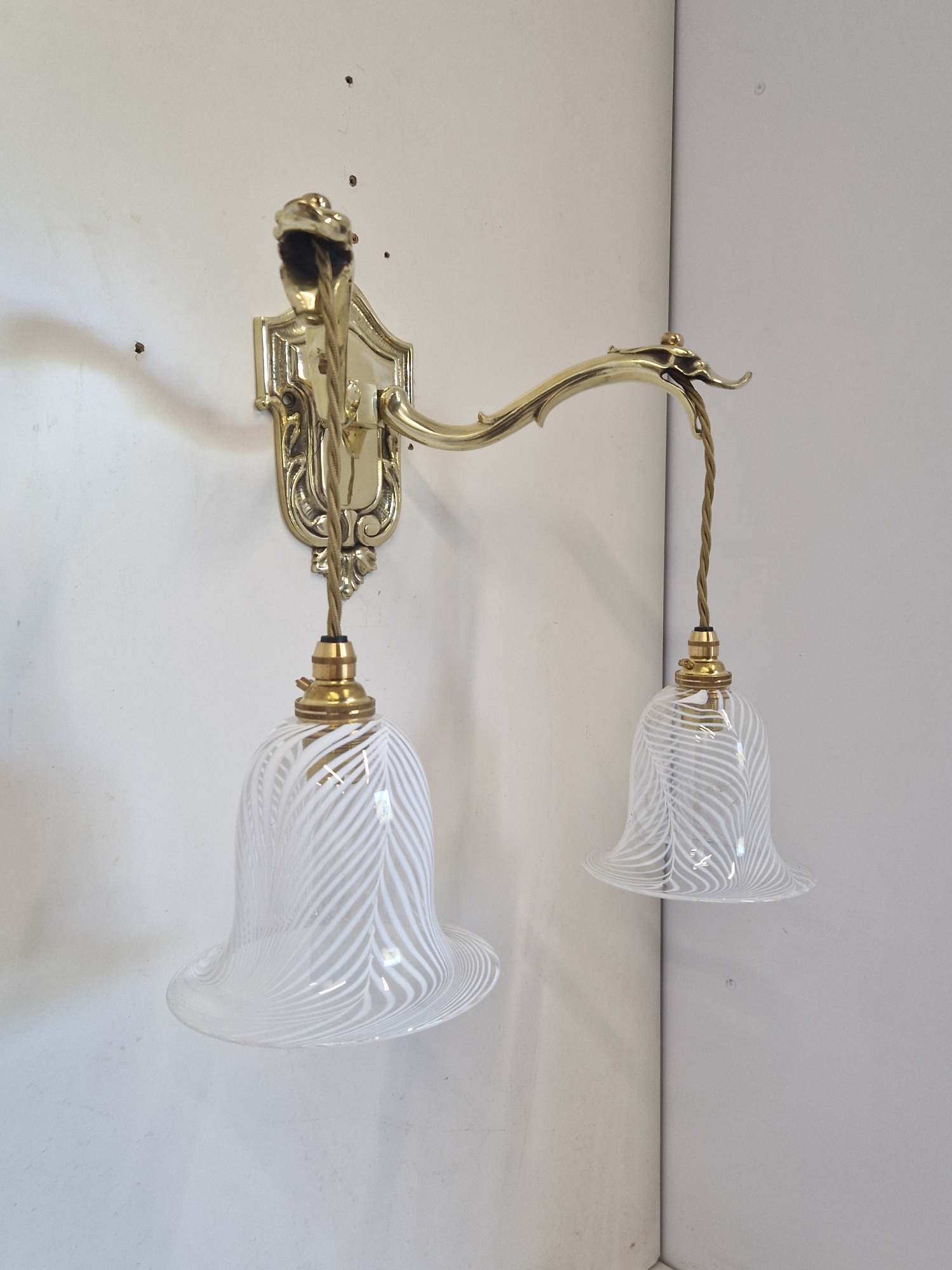 Unsigned | 2 Edwardian Twin-Arm Wall Lights | England c.1910-20 - Image 6