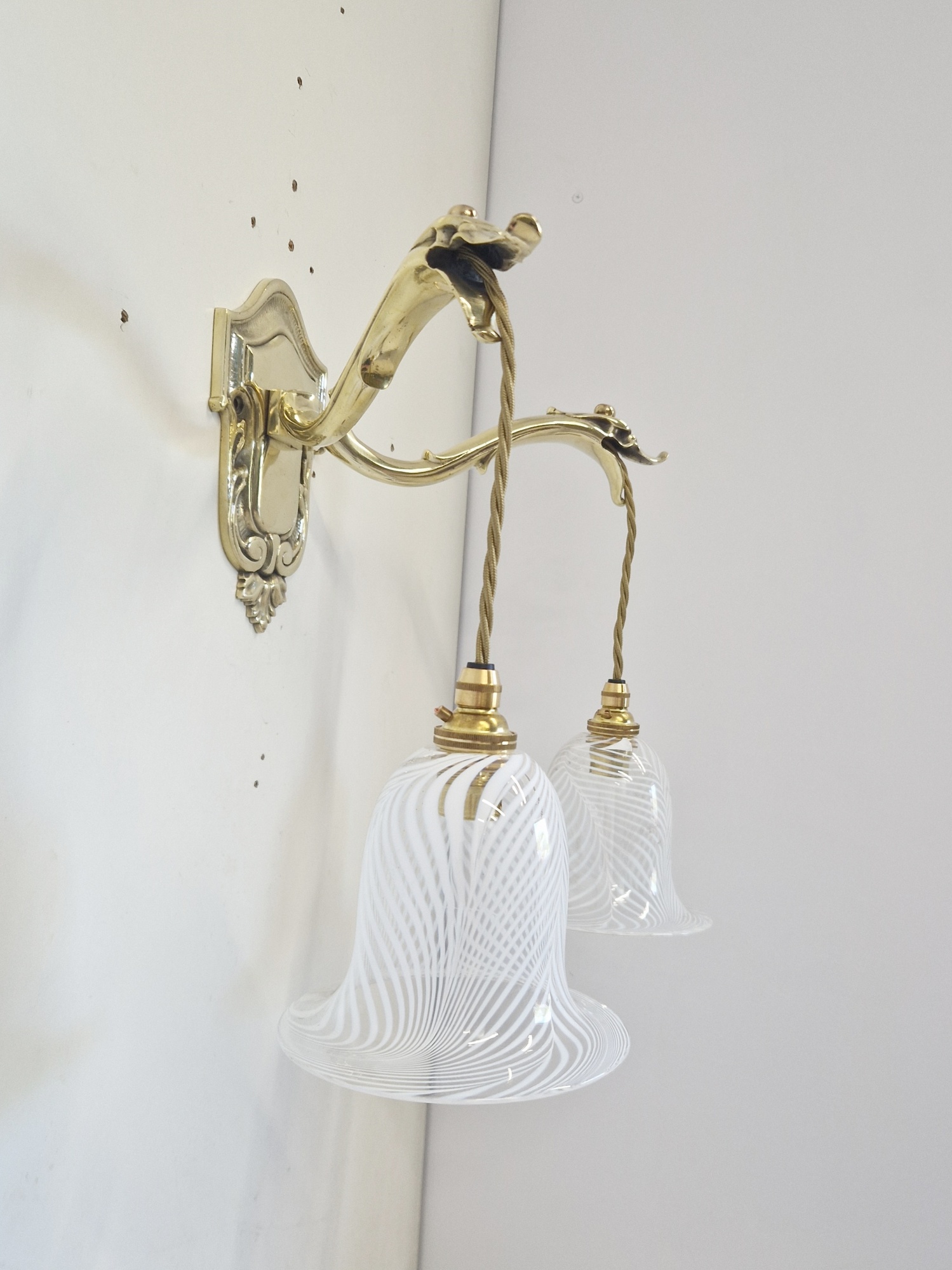 Unsigned | 2 Edwardian Twin-Arm Wall Lights | England c.1910-20 - Image 8