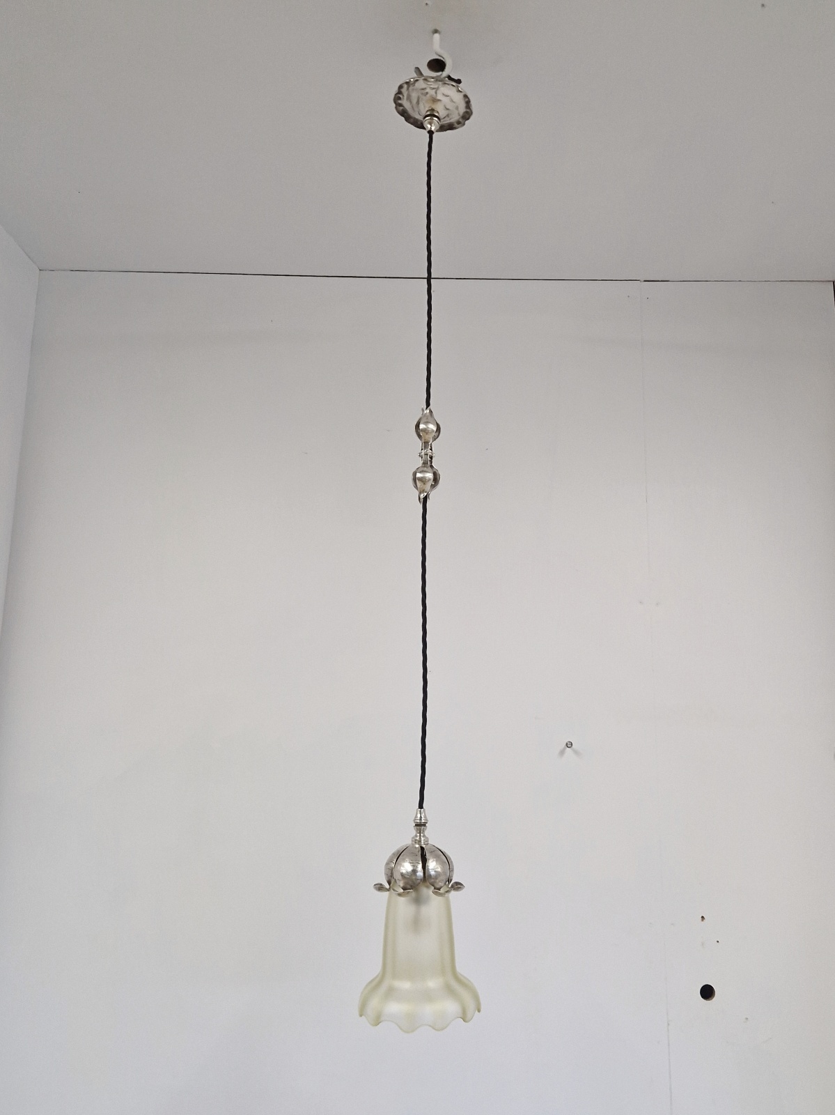 Stourbridge, Birmingham | 2 Arts & Crafts Vaseline-glass Pendants | England c.1905 - Image 3