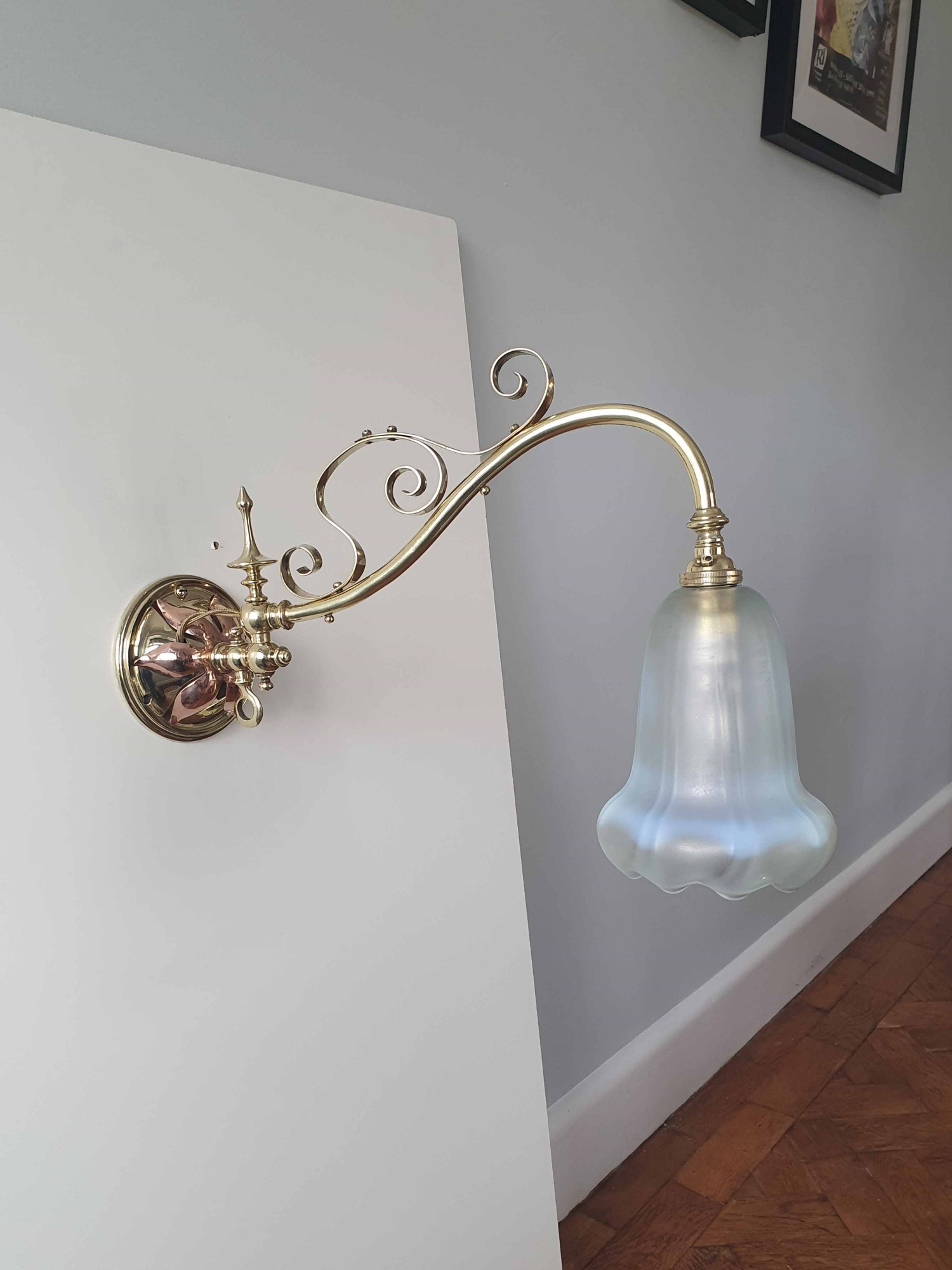 Attributed Best & Lloyd Birmingham | 2 Art Nouveau Brass Wall Lights | England c.1890 | SOLD - Image 3