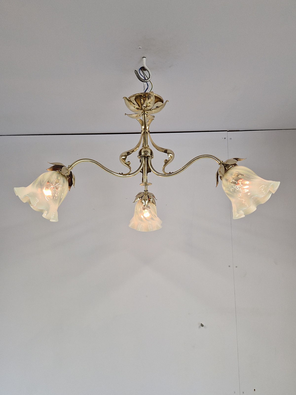 Unsigned | Small Arts & Crafts 3 Branch Ceiling Light | England c.1900 - Image 2