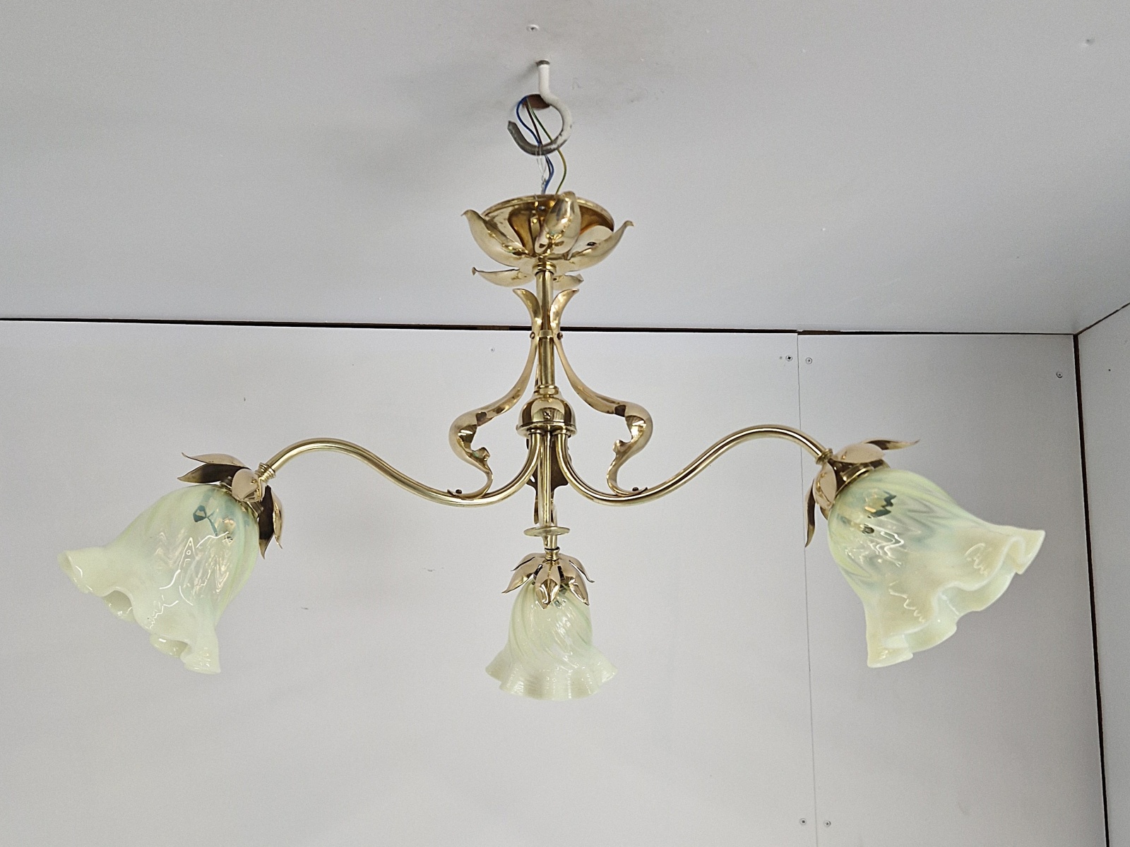 Unsigned | Small Arts & Crafts 3 Branch Ceiling Light | England c.1900 - Image 3
