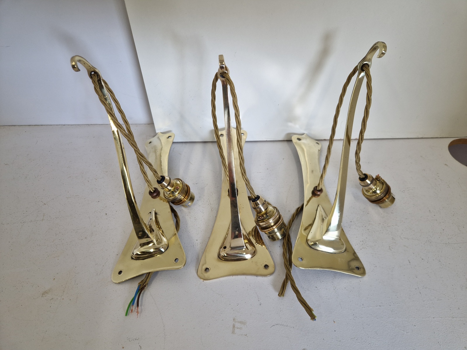Unsigned | 3 Arts & Crafts Wall Lights | England c.1905 | SOLD - Image 10